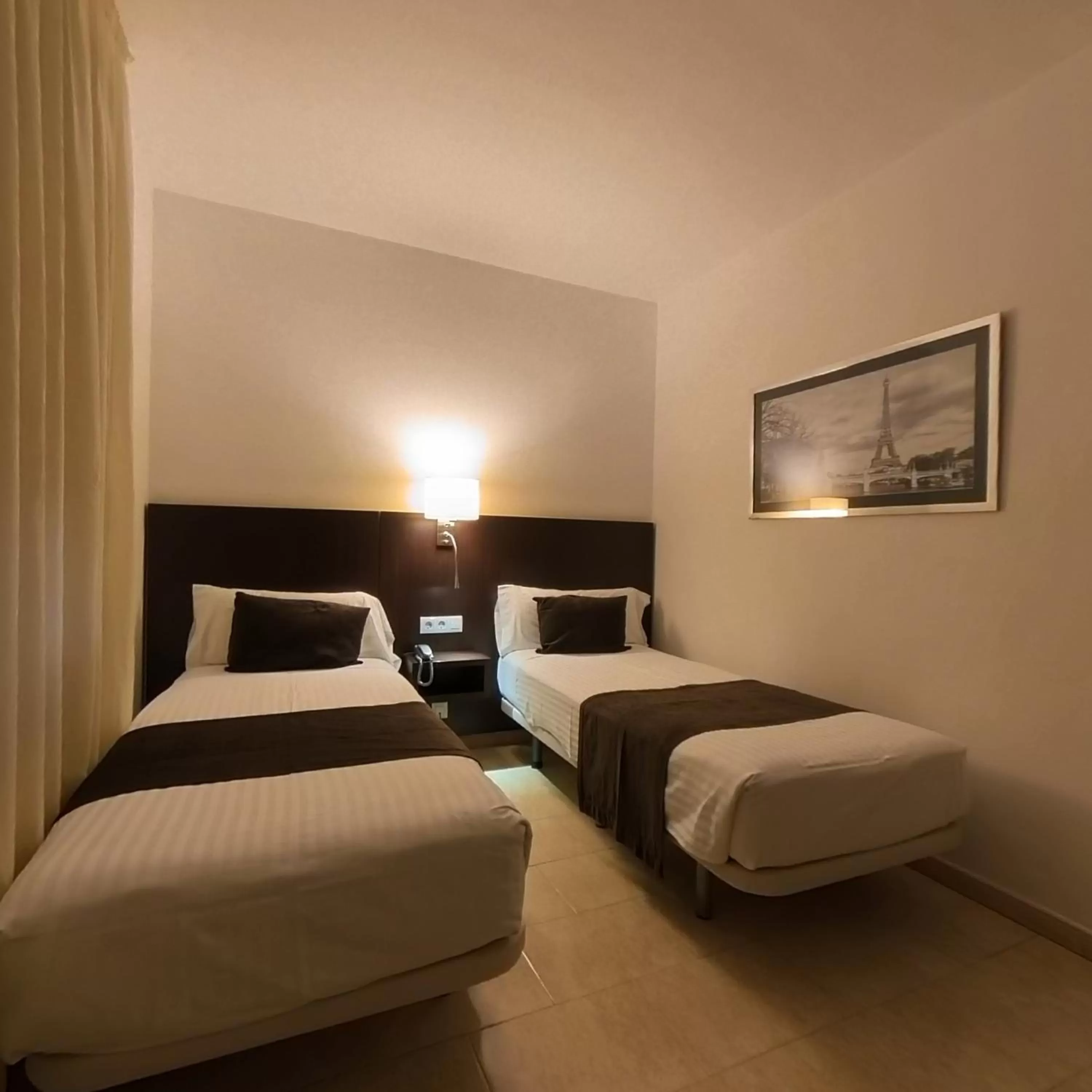 Bed in Hotel Marfany