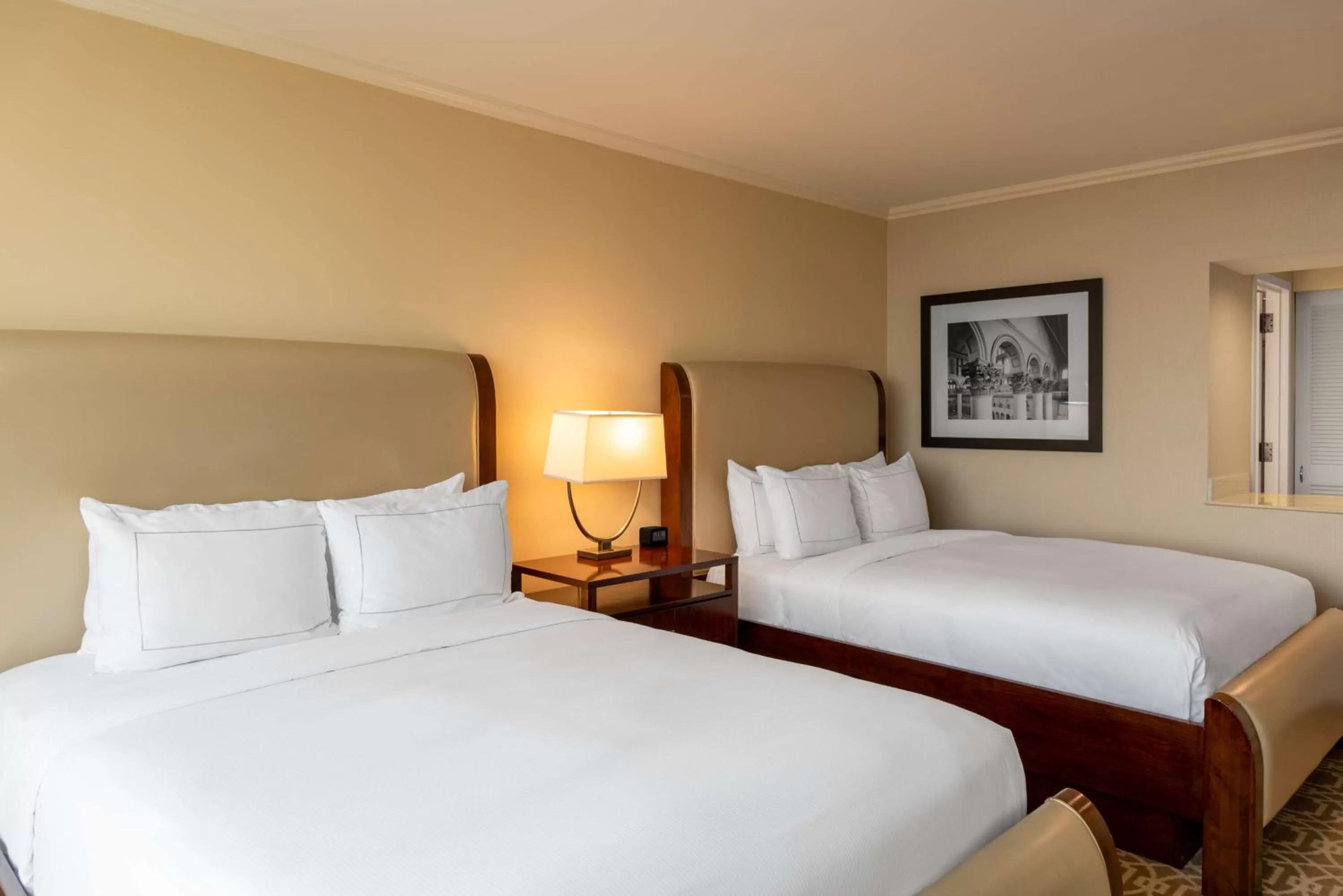 Bed in Hilton Alexandria Mark Center