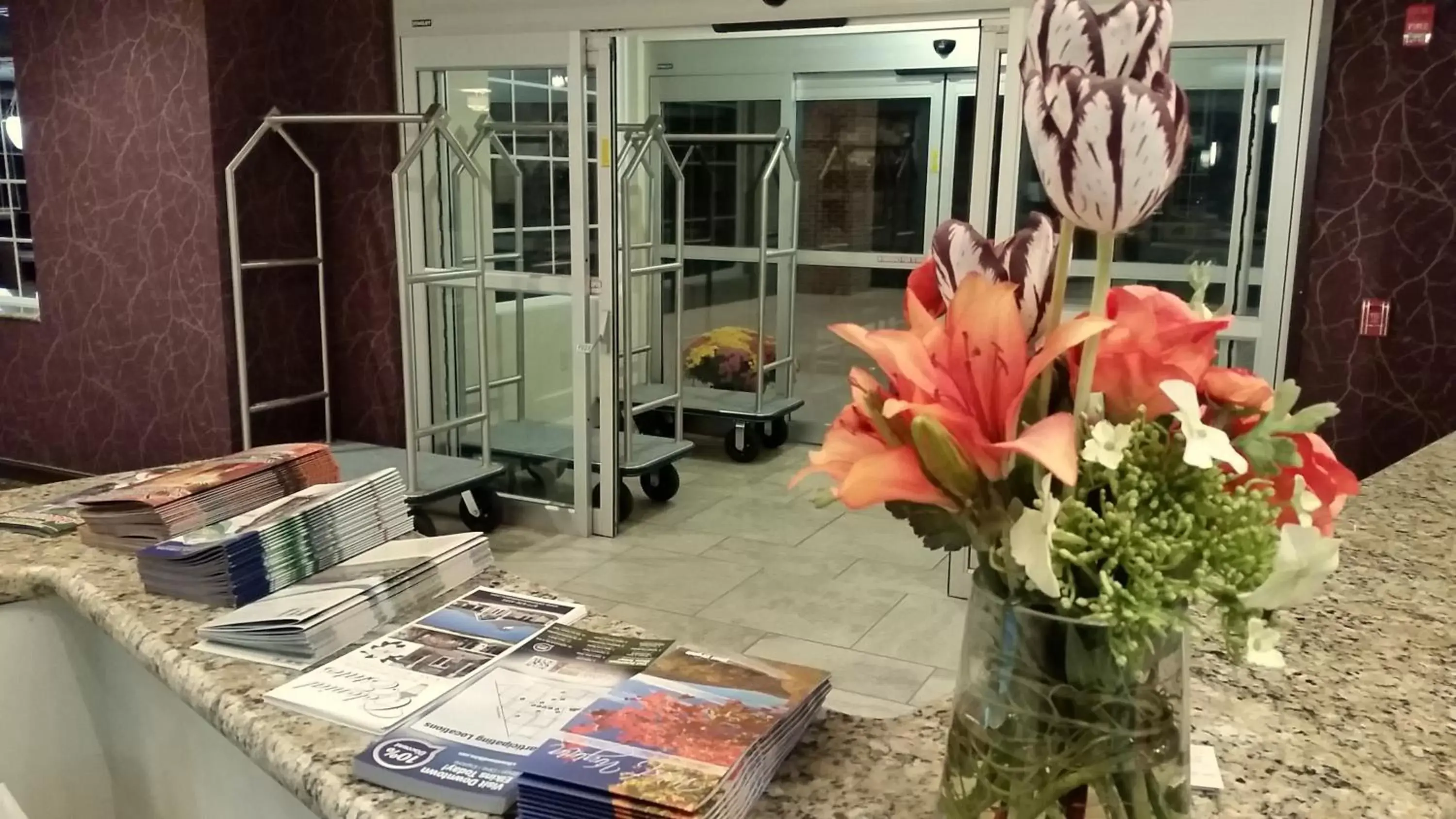 Facade/entrance in Wingate by Wyndham Elkins Facade/entrance in Wingate by Wyndham Elkins