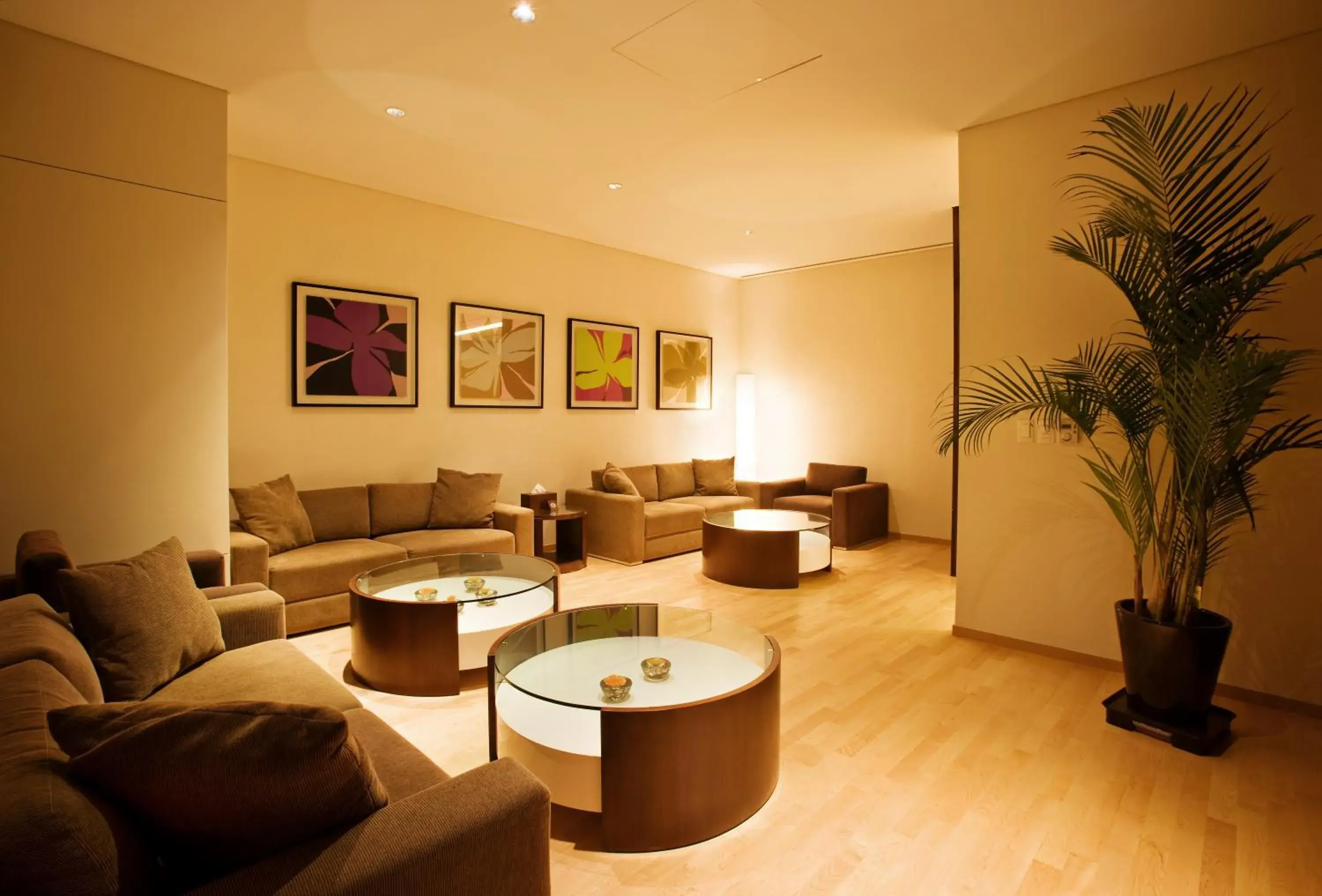 Lobby or reception, Seating Area in Ramada Plaza by Wyndham Suwon