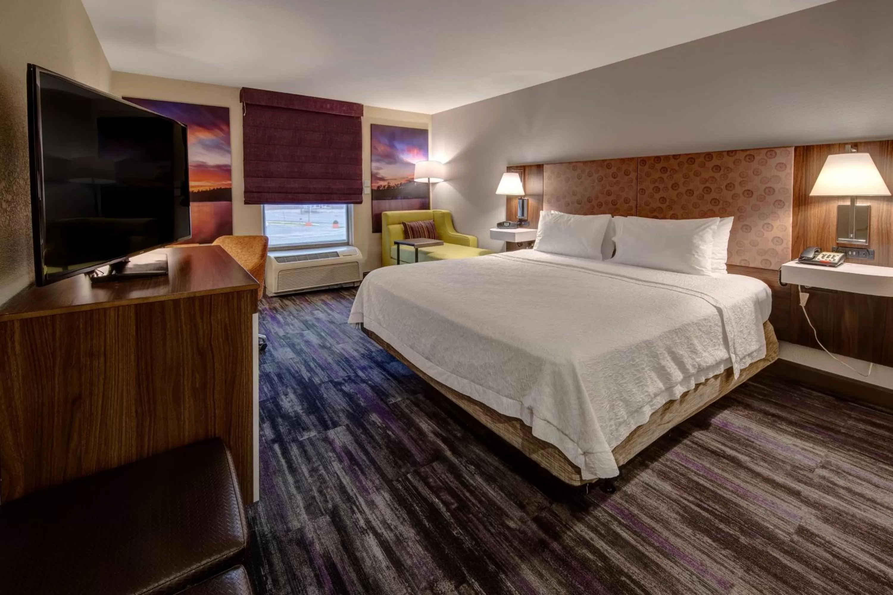 Bed in Hampton Inn Arkadelphia