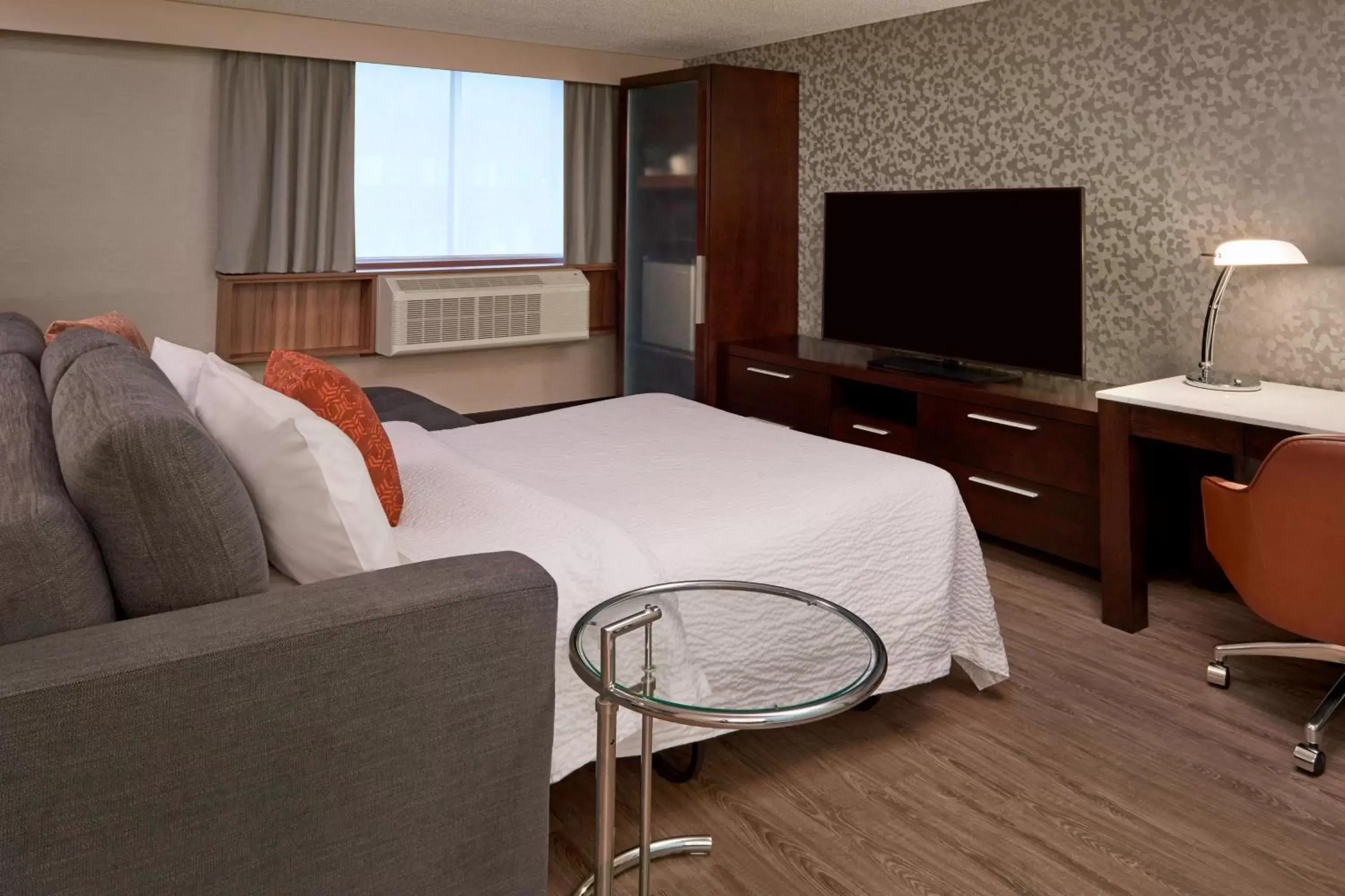 Bedroom, Bed in Fairfield Inn by Marriott Montreal Downtown