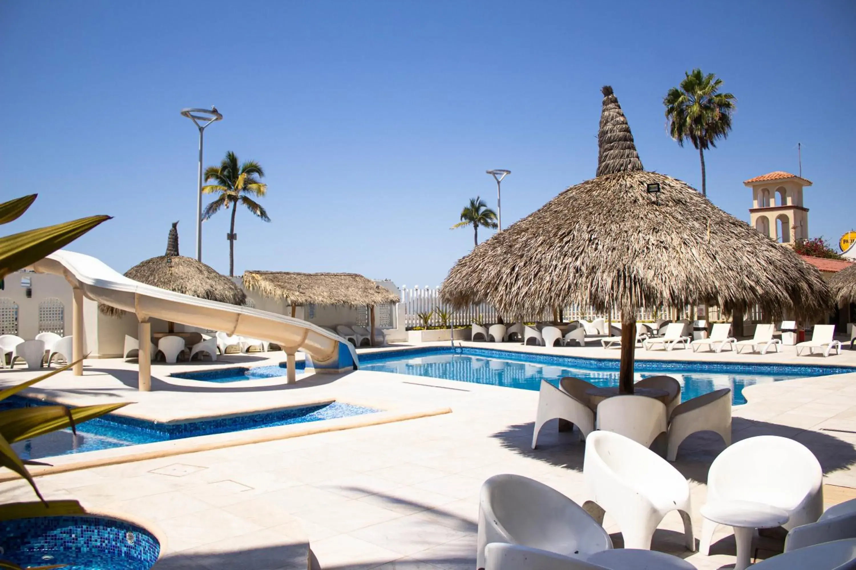 Pool view, Swimming Pool in Hotel Sands Arenas