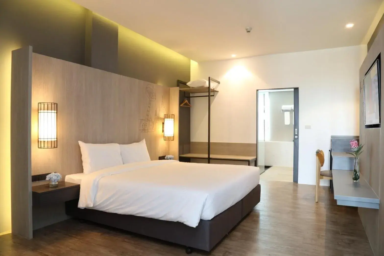 Bedroom, Bed in Miracle Suvarnabhumi Airport