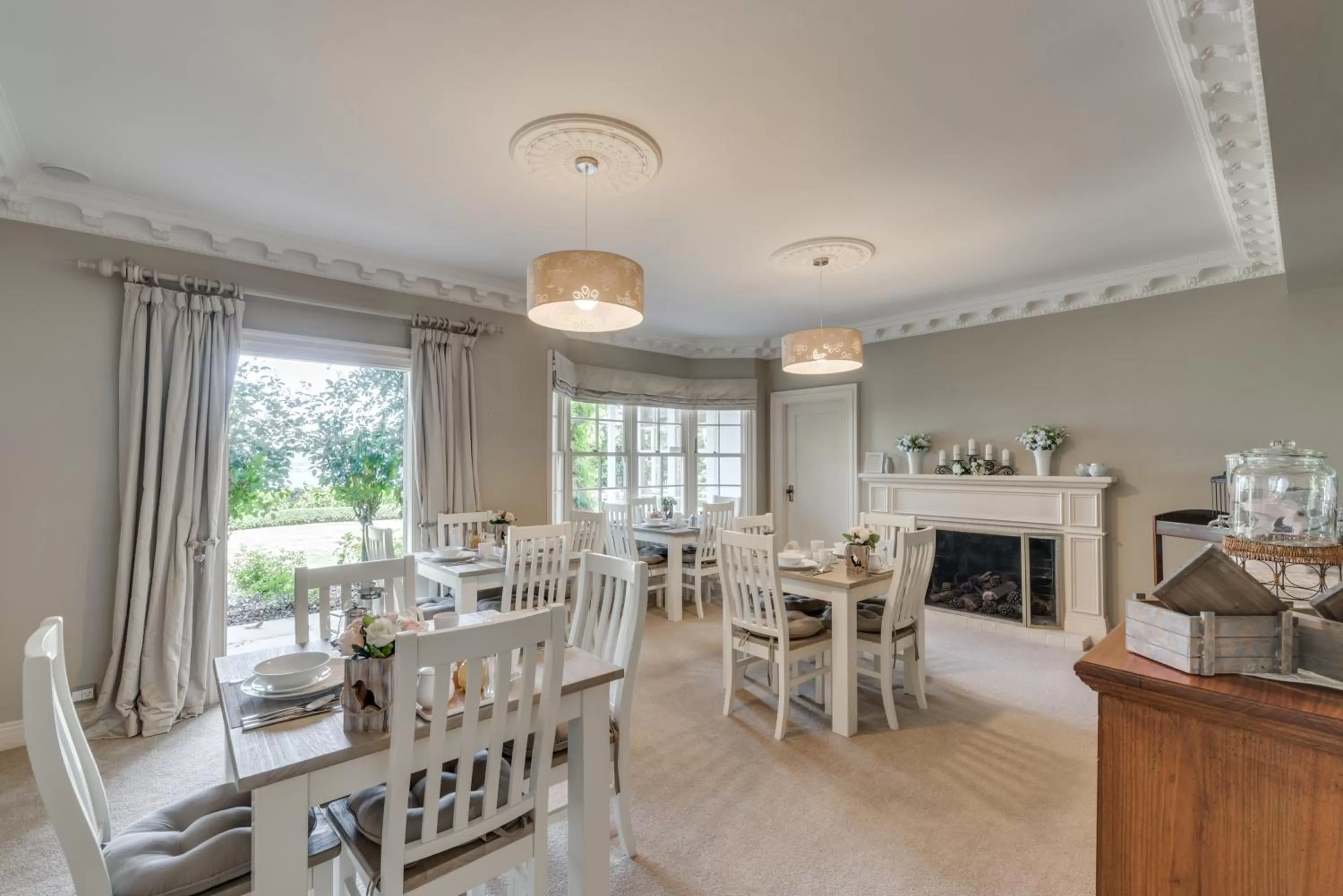 Dining area in Bellevue Boutique Lodge