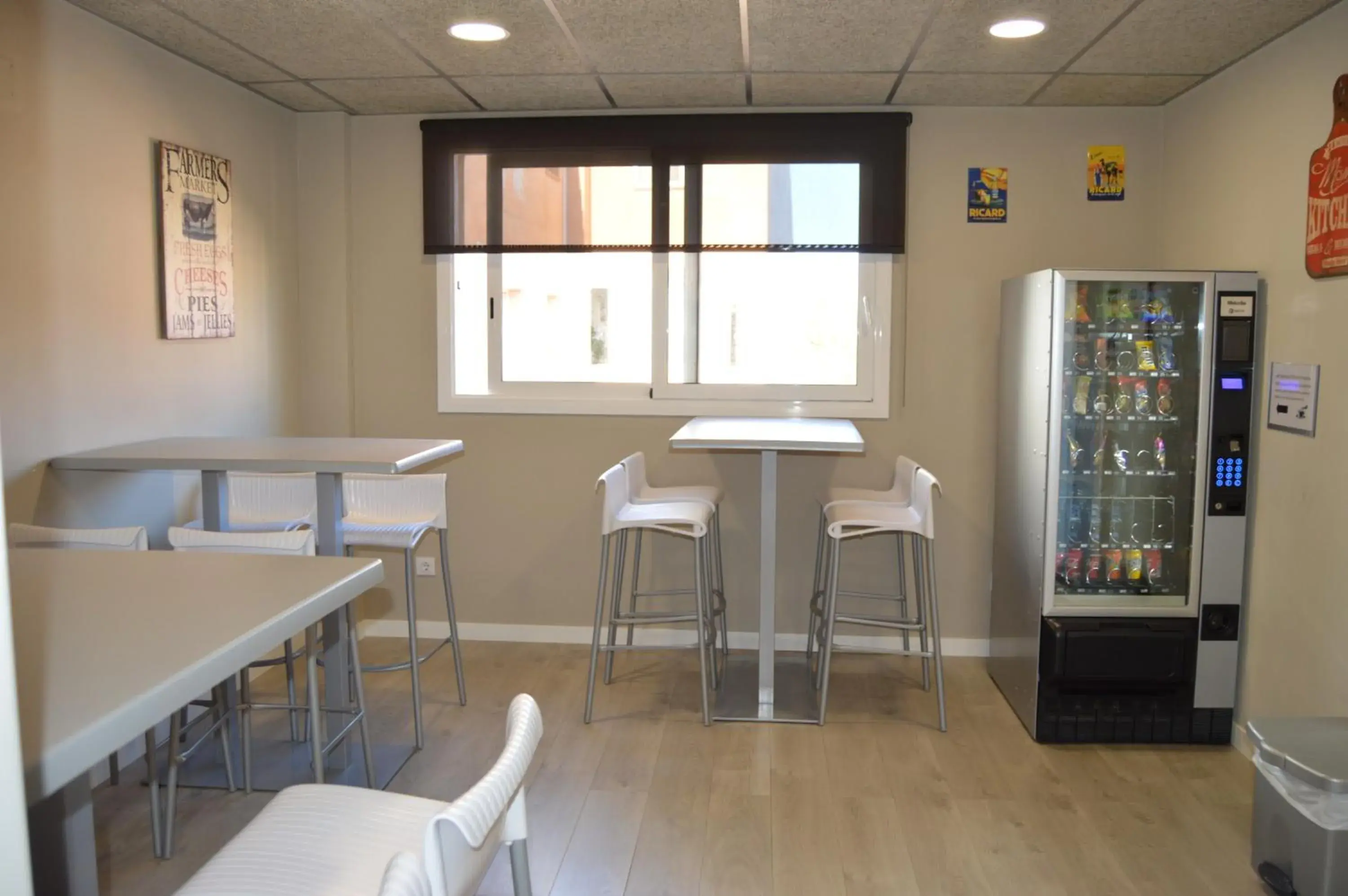 Communal lounge/ TV room, Restaurant/Places to Eat in Hotel Ciutadella