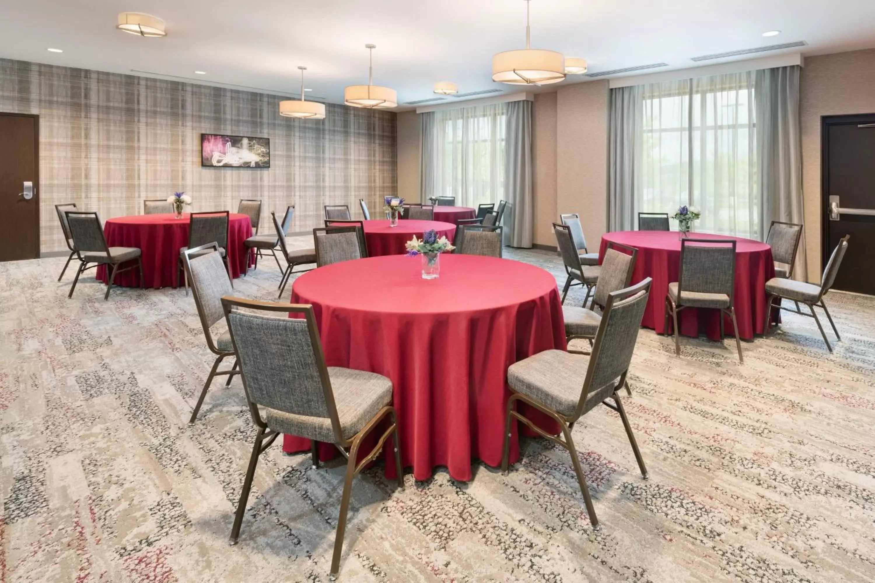 Meeting/conference room, Restaurant/Places to Eat in Courtyard by Marriott Pittsburgh Washington Meadow Lands