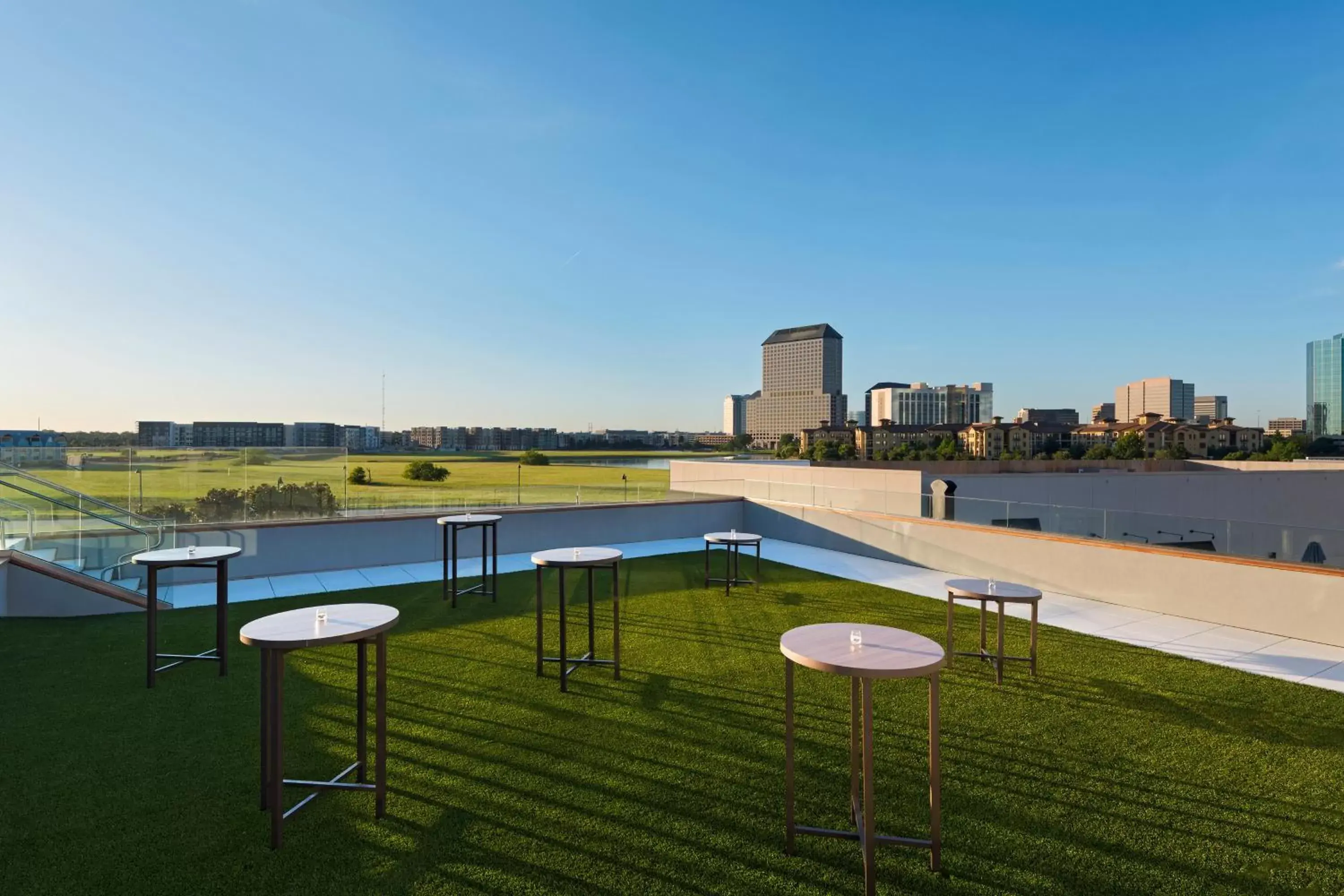 Swimming pool in The Westin Irving Convention Center at Las Colinas