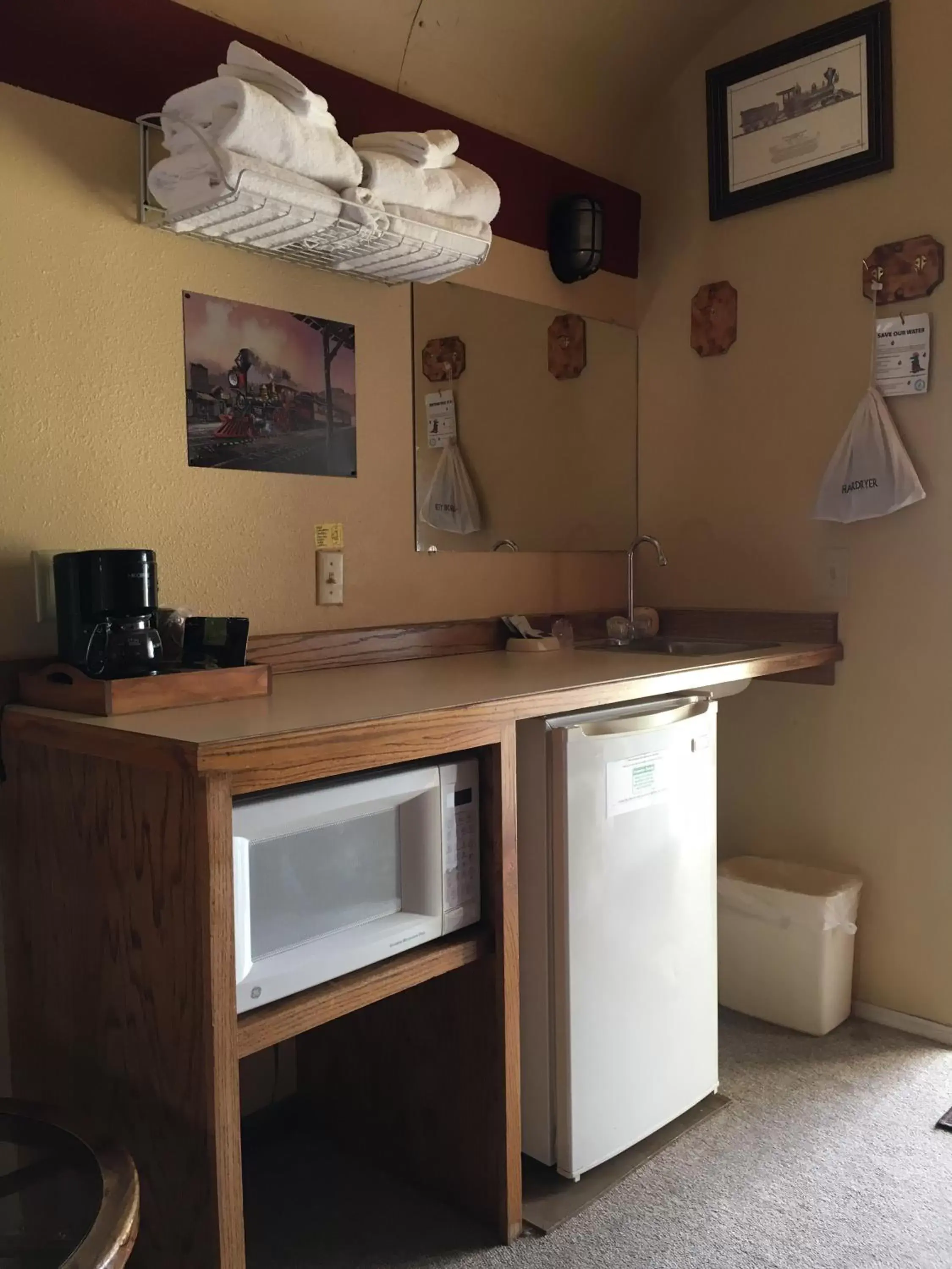 Area and facilities, Kitchen/Kitchenette in The Canyon Motel & RV Park