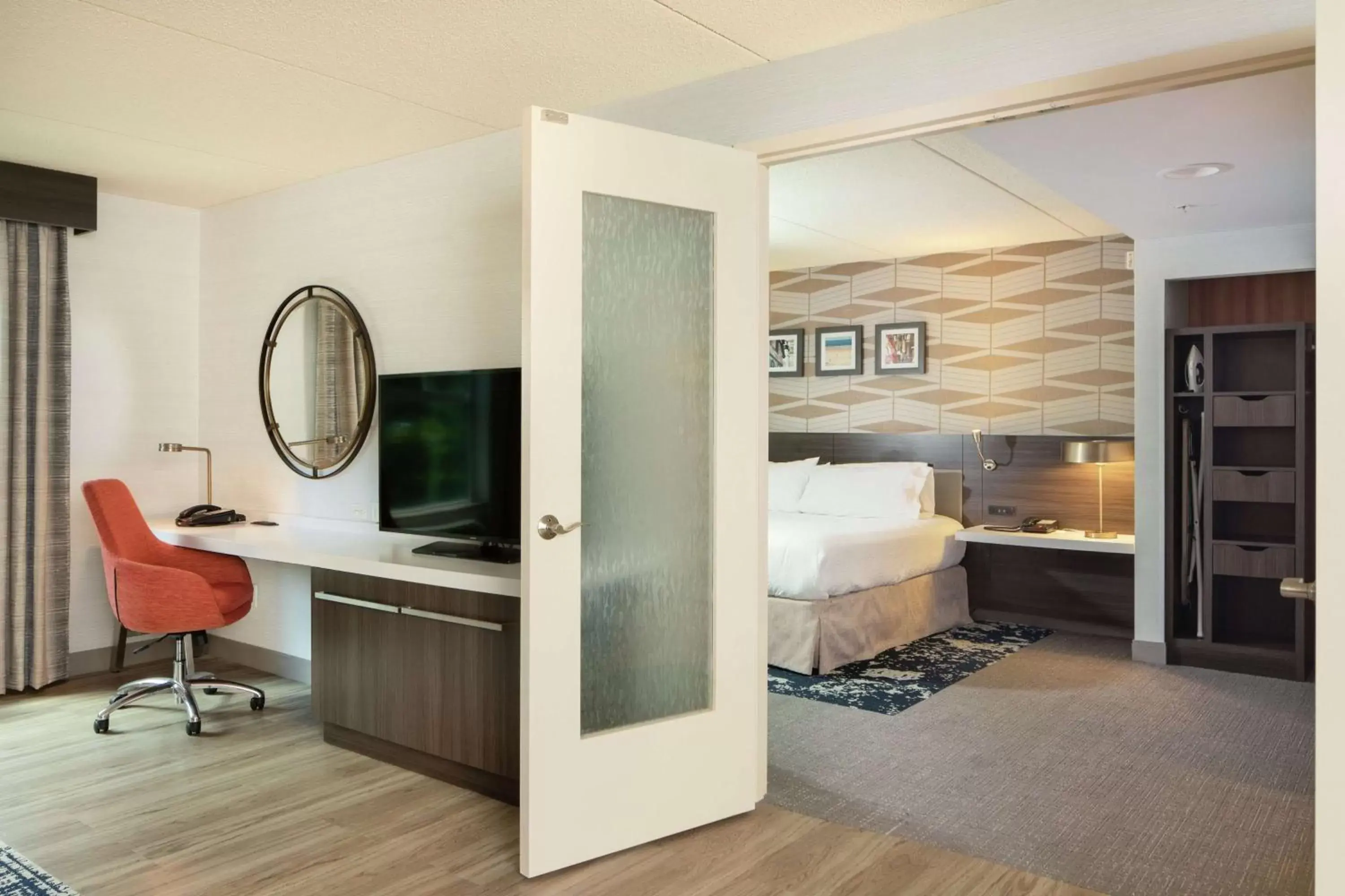 Bedroom in Hilton Garden Inn Freeport Downtown