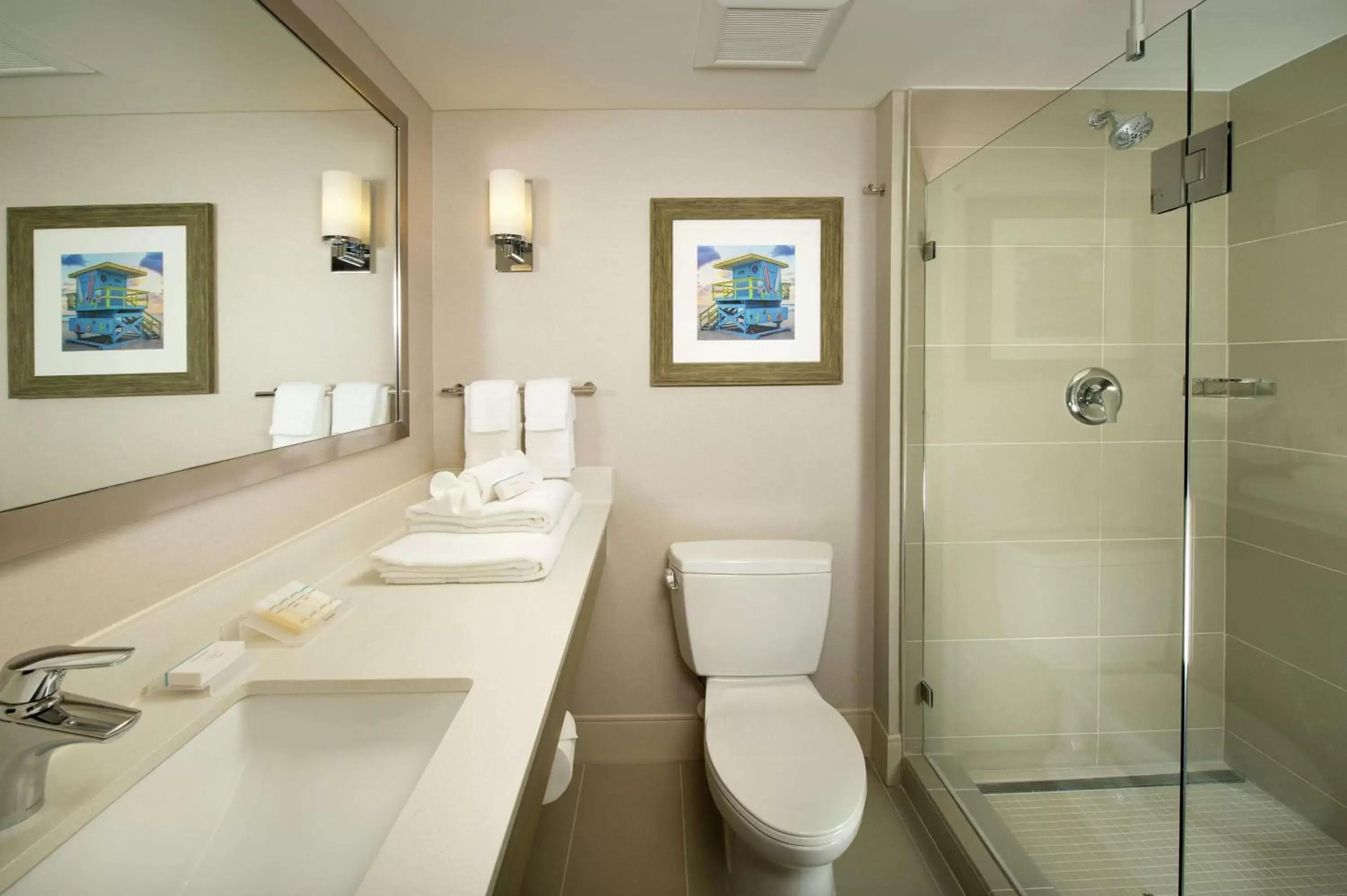 Bathroom in Hilton Garden Inn Miami South Beach