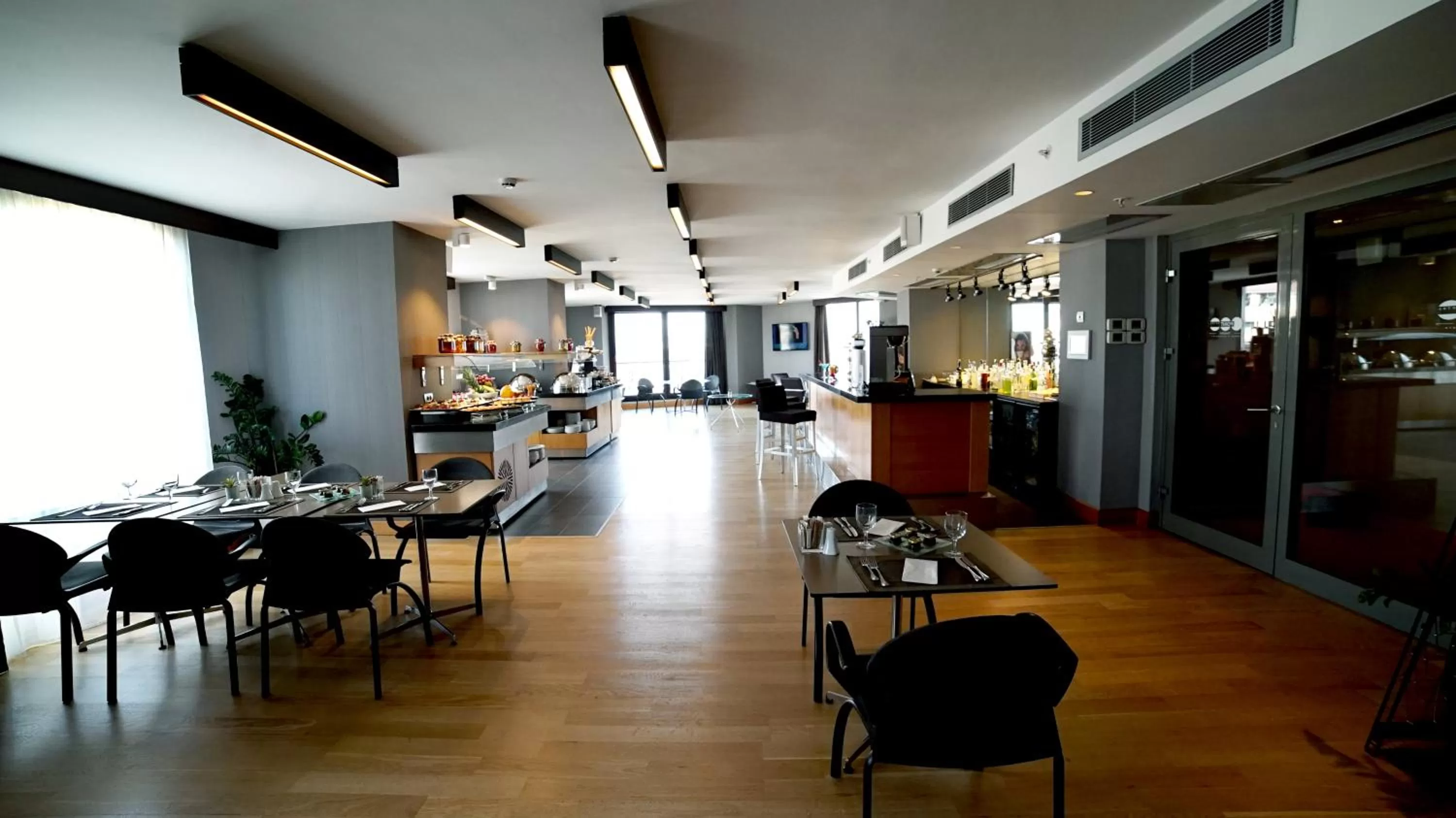 Lounge or bar in Point Hotel Taksim