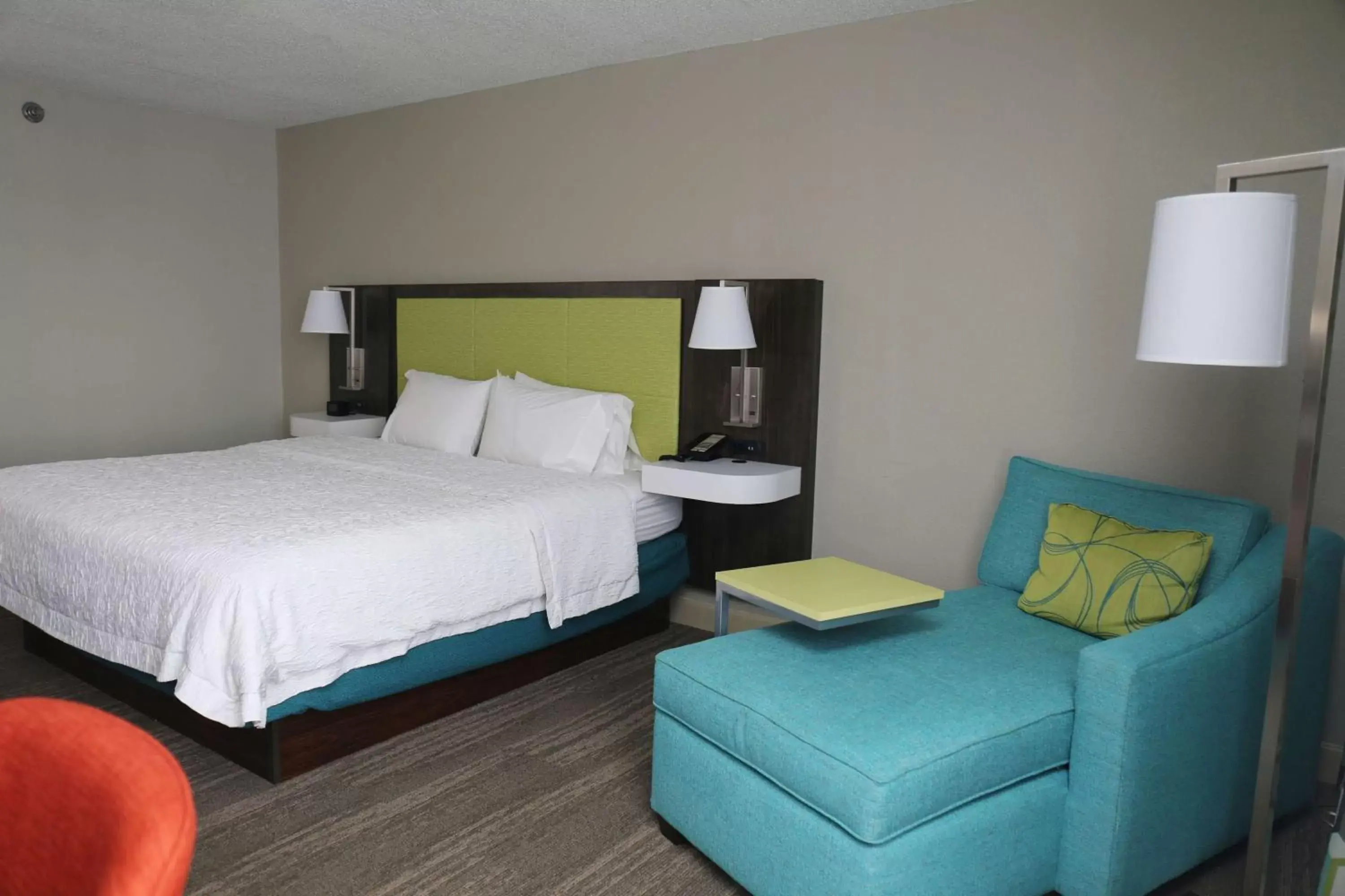 Bed in Hampton Inn Sumter Bed in Hampton Inn Sumter