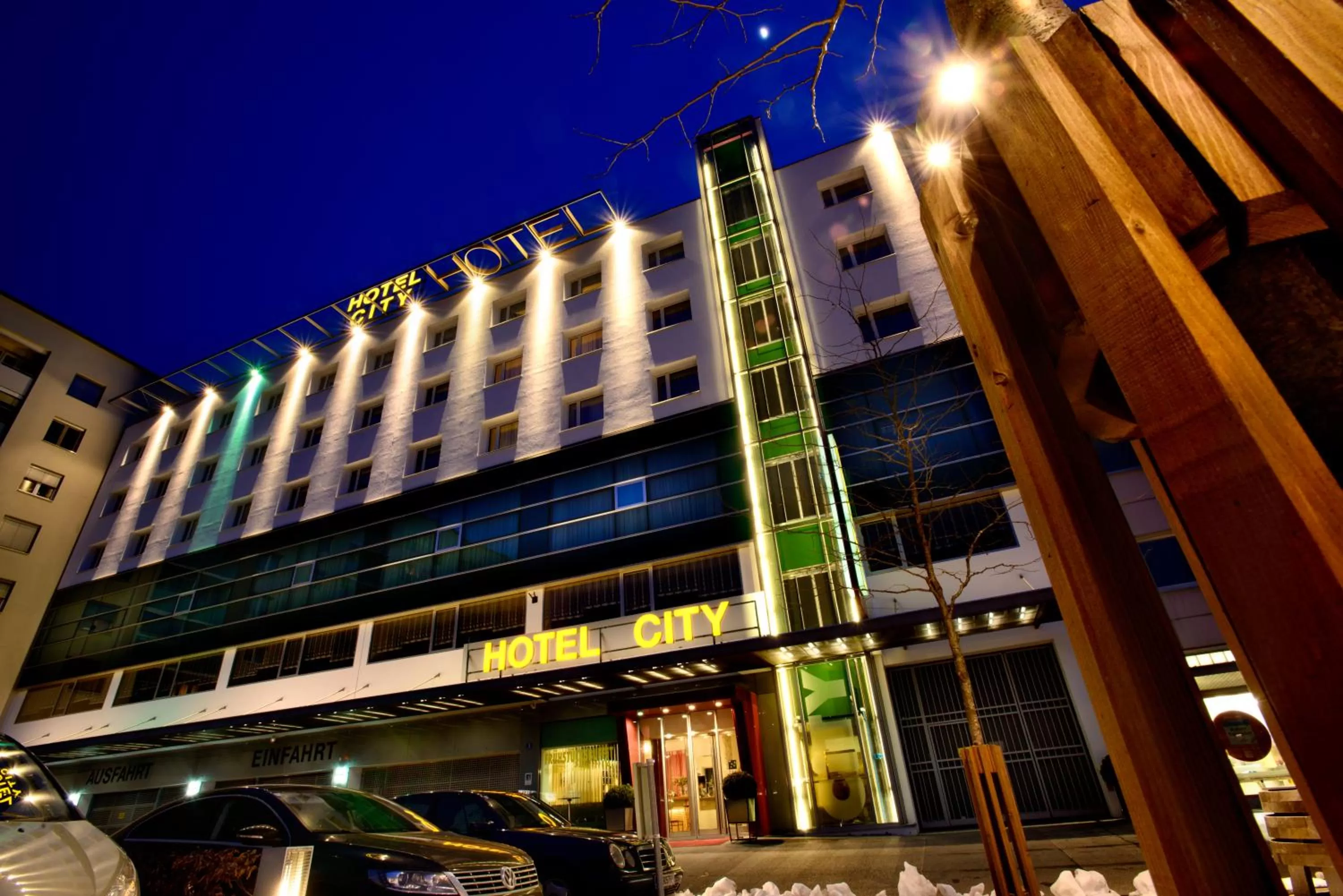 Facade/entrance in Hotel City