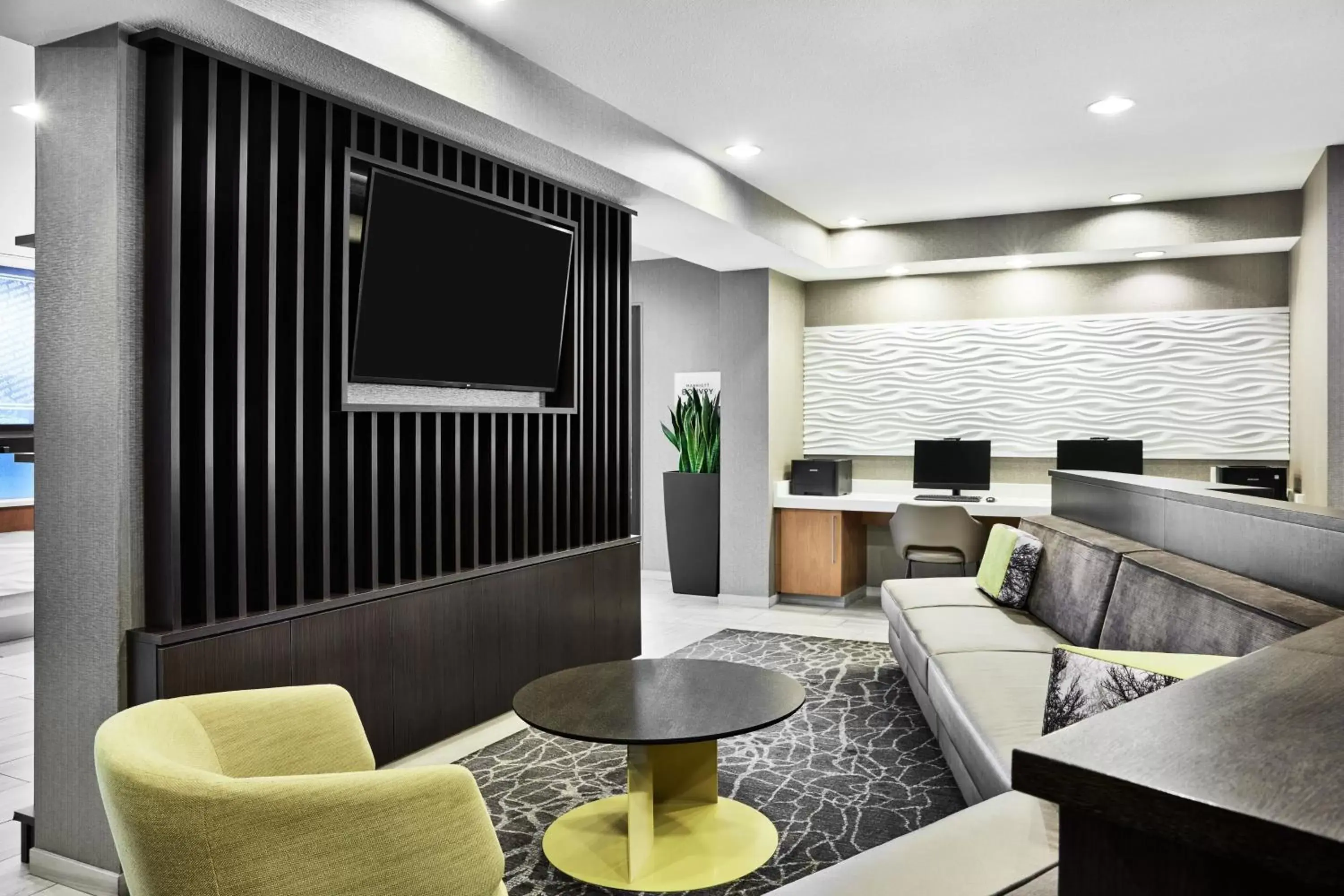 Lobby or reception, Seating Area in SpringHill Suites Phoenix Tempe Airport