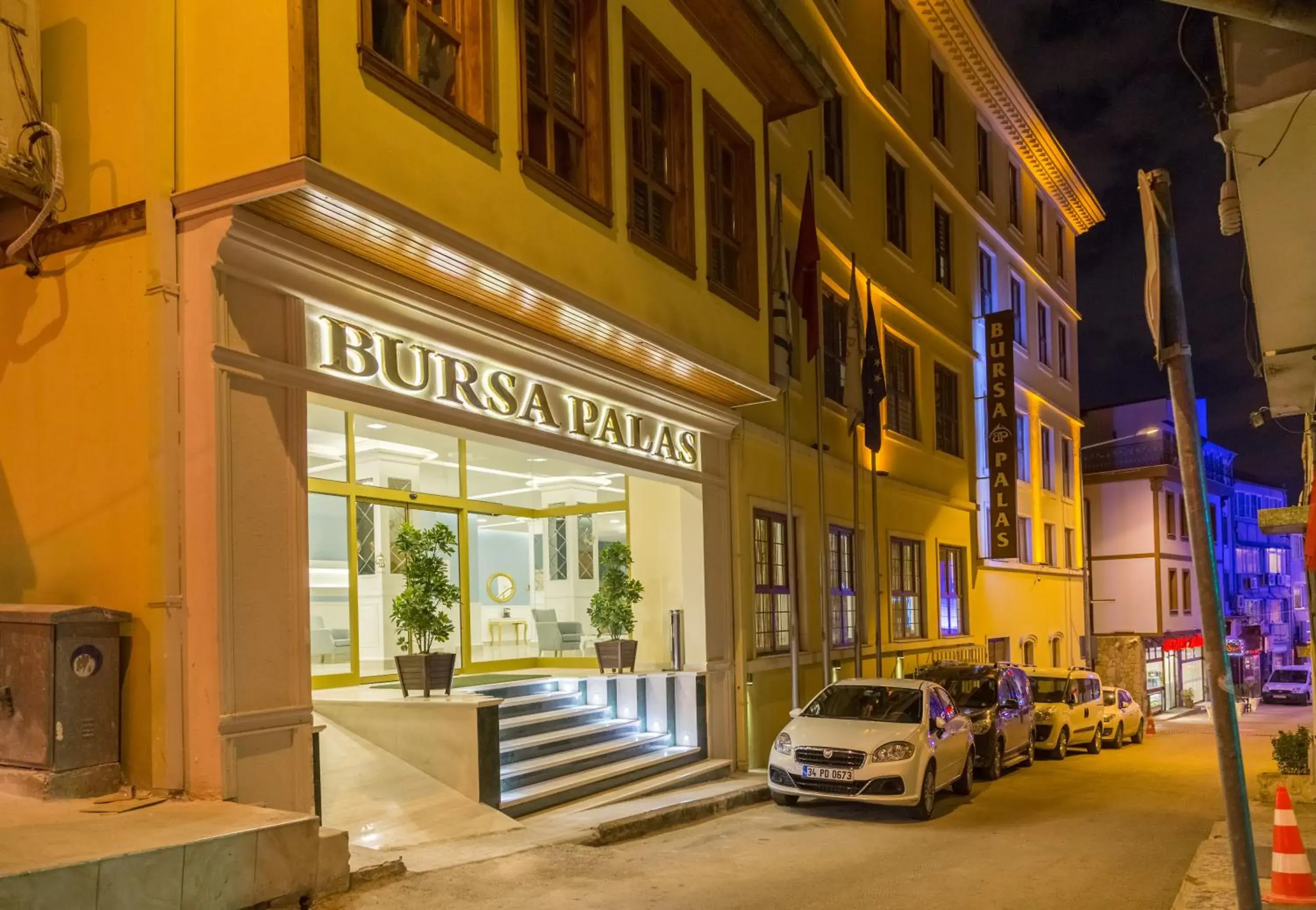 Facade/entrance in Bursa Palas Hotel