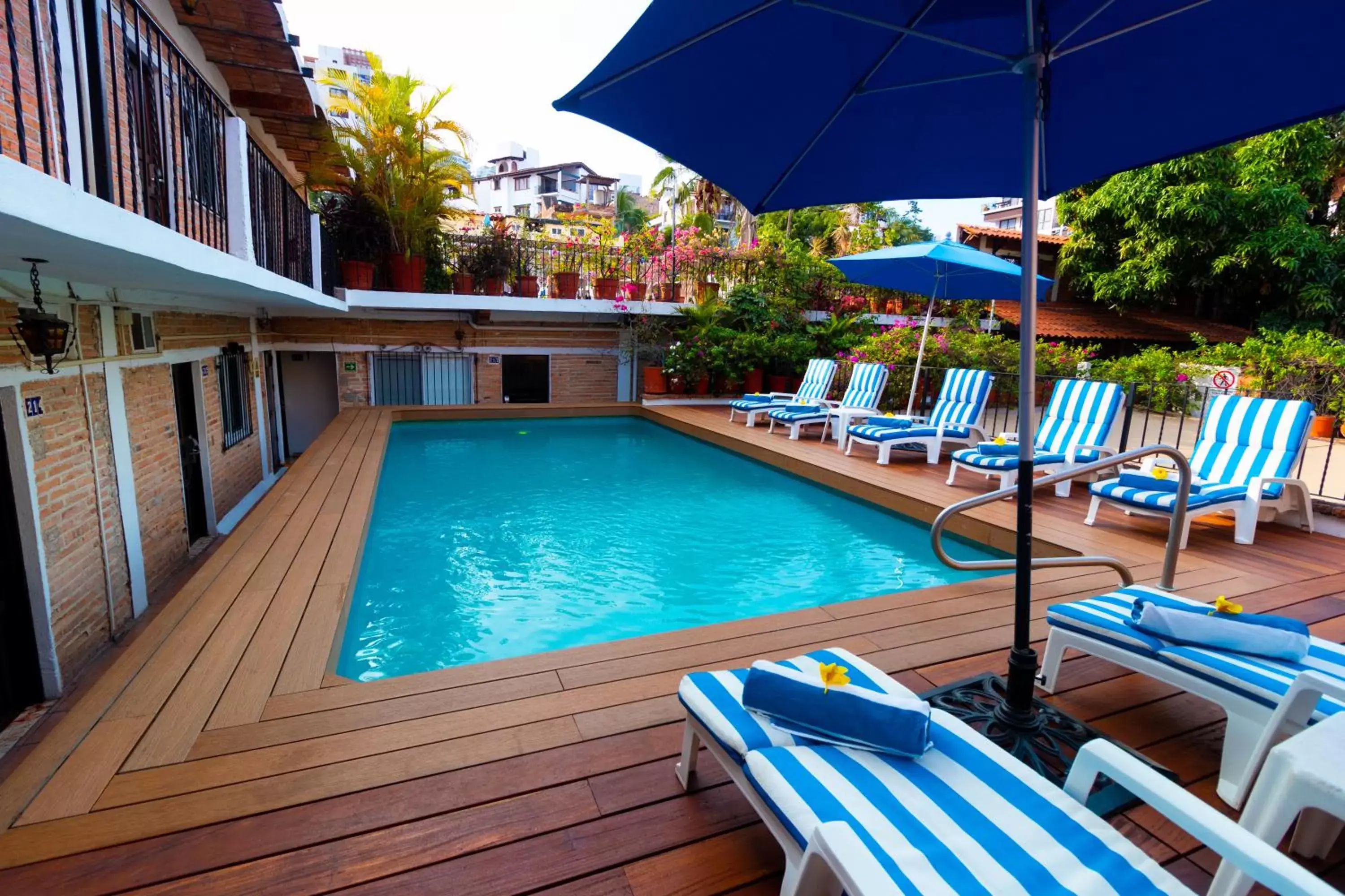 Swimming Pool in Hotel Posada De Roger