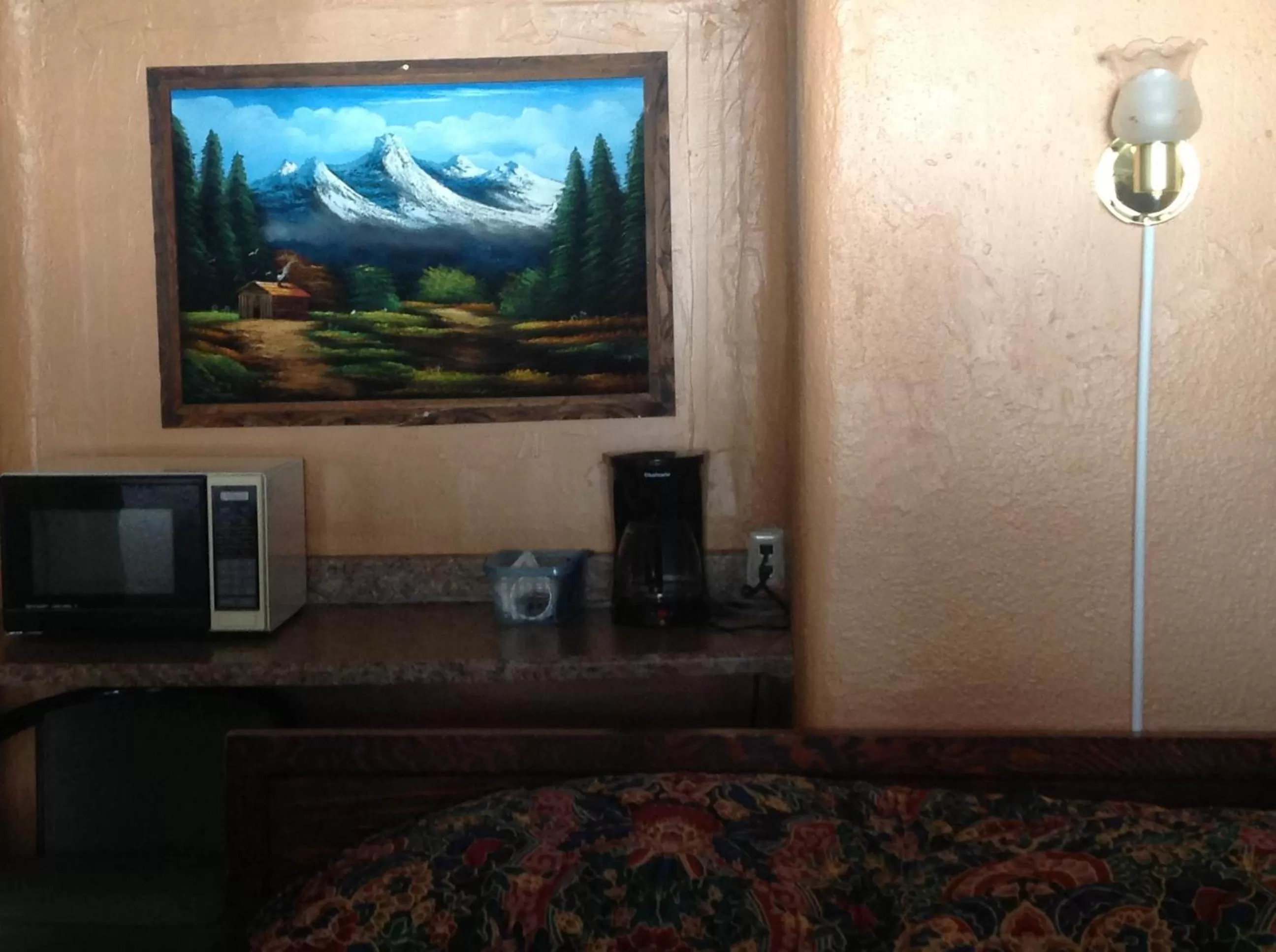 Decorative detail in Budget Inn Motel Chemult