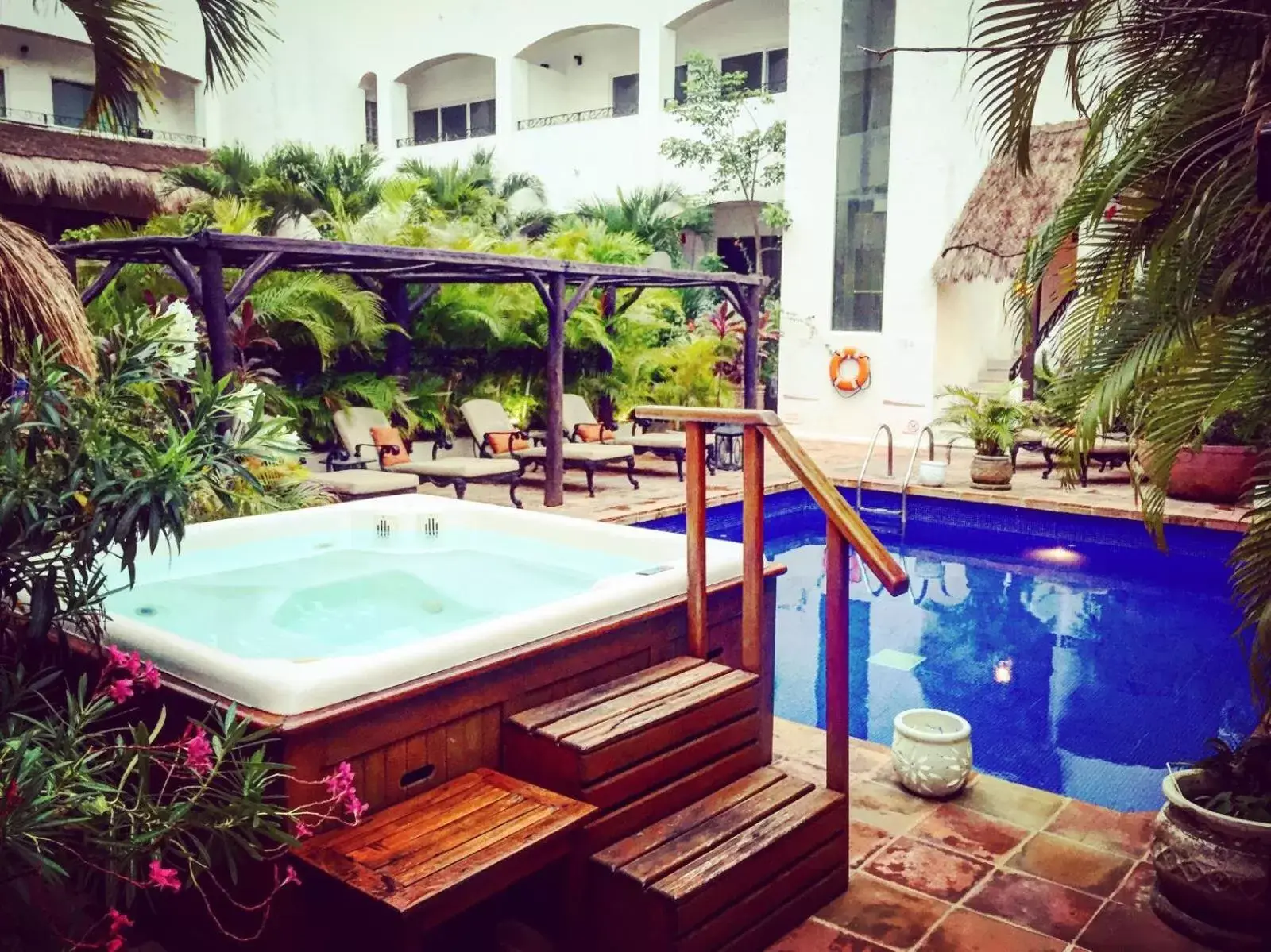 Hot Tub, Swimming Pool in La Pasion Colonial Hotel Boutique By Bunik