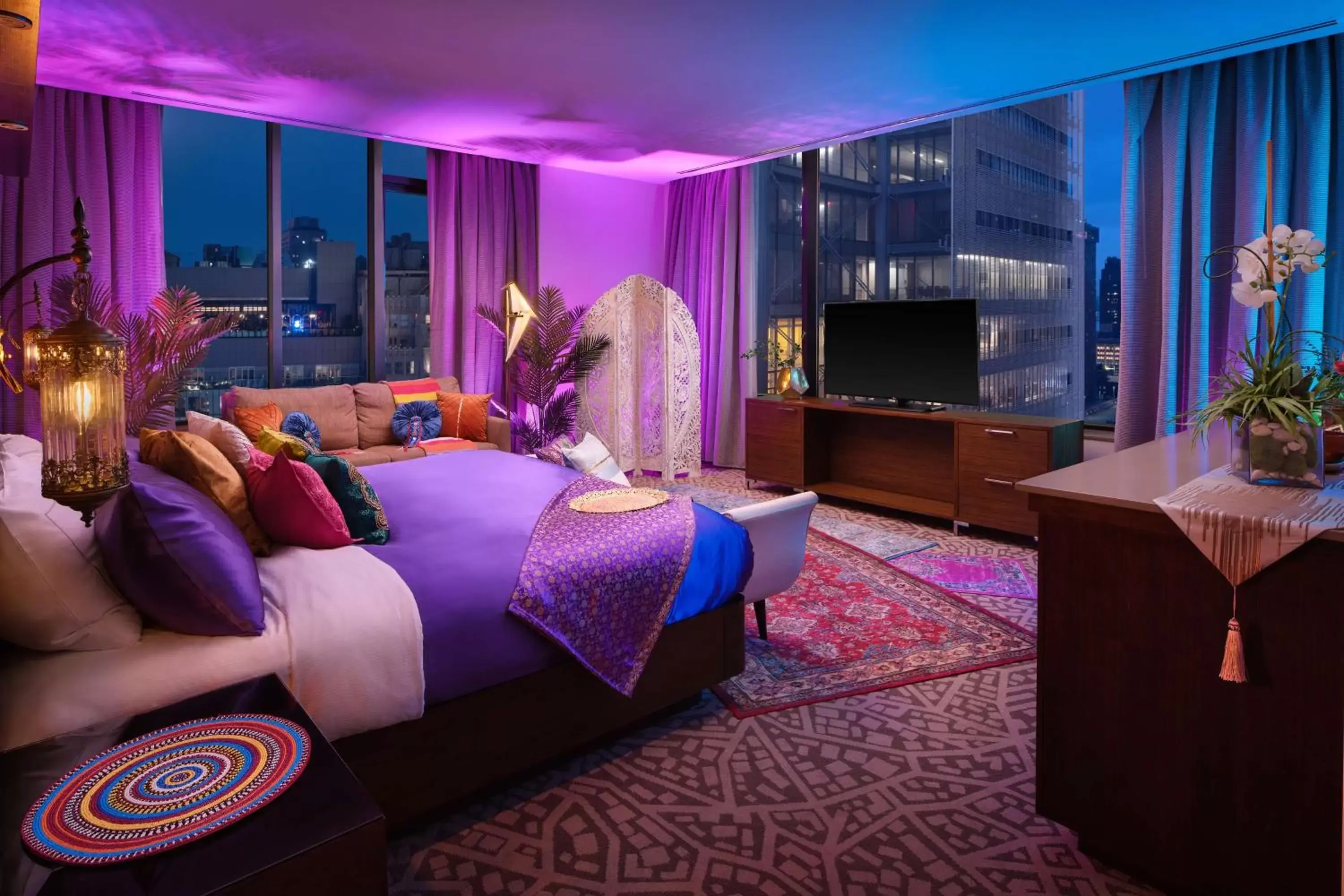 Bedroom in Hilton New York Times Square