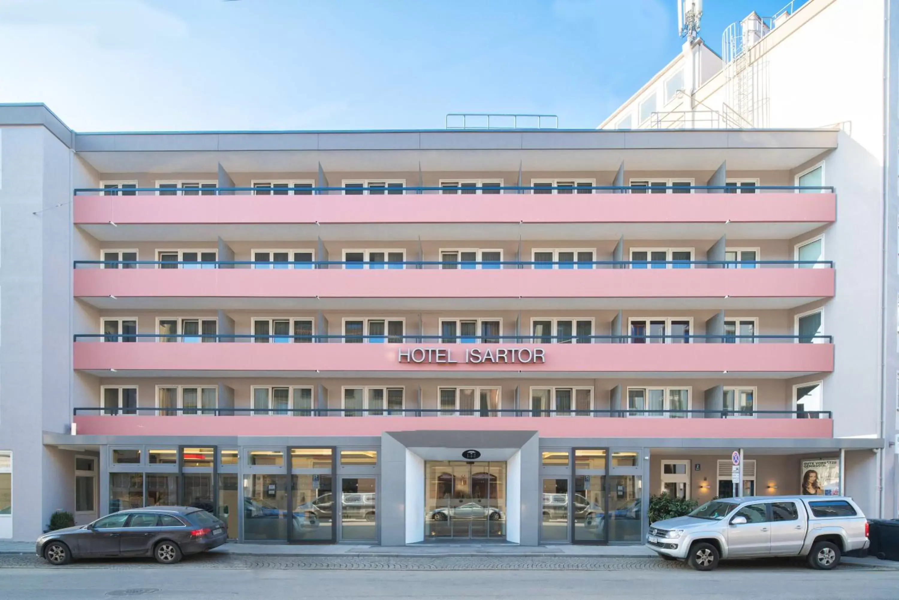 Facade/entrance, Property Building in Hotel Isartor