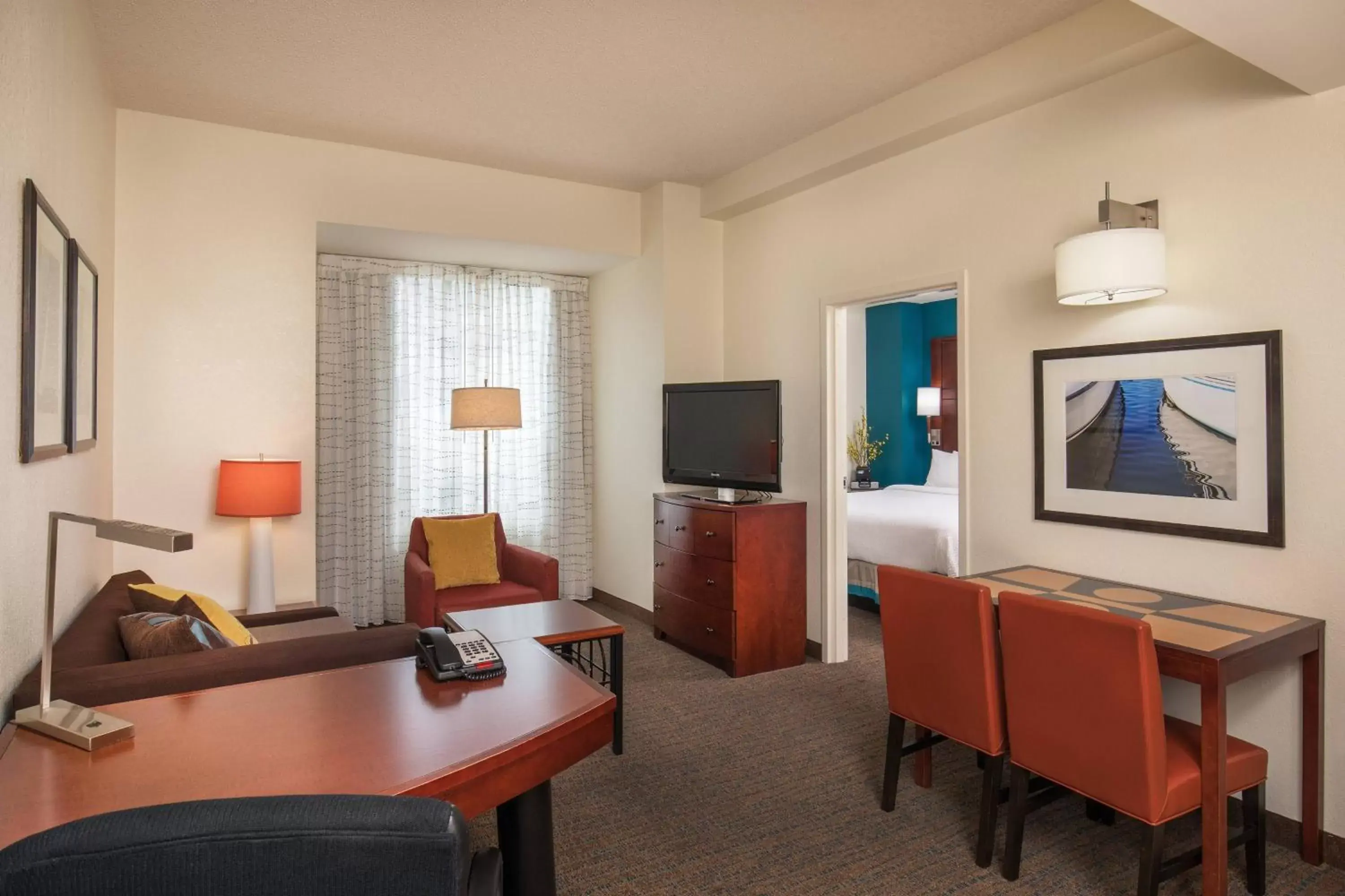 Living room, Seating Area in Residence Inn Portland Downtown Waterfront