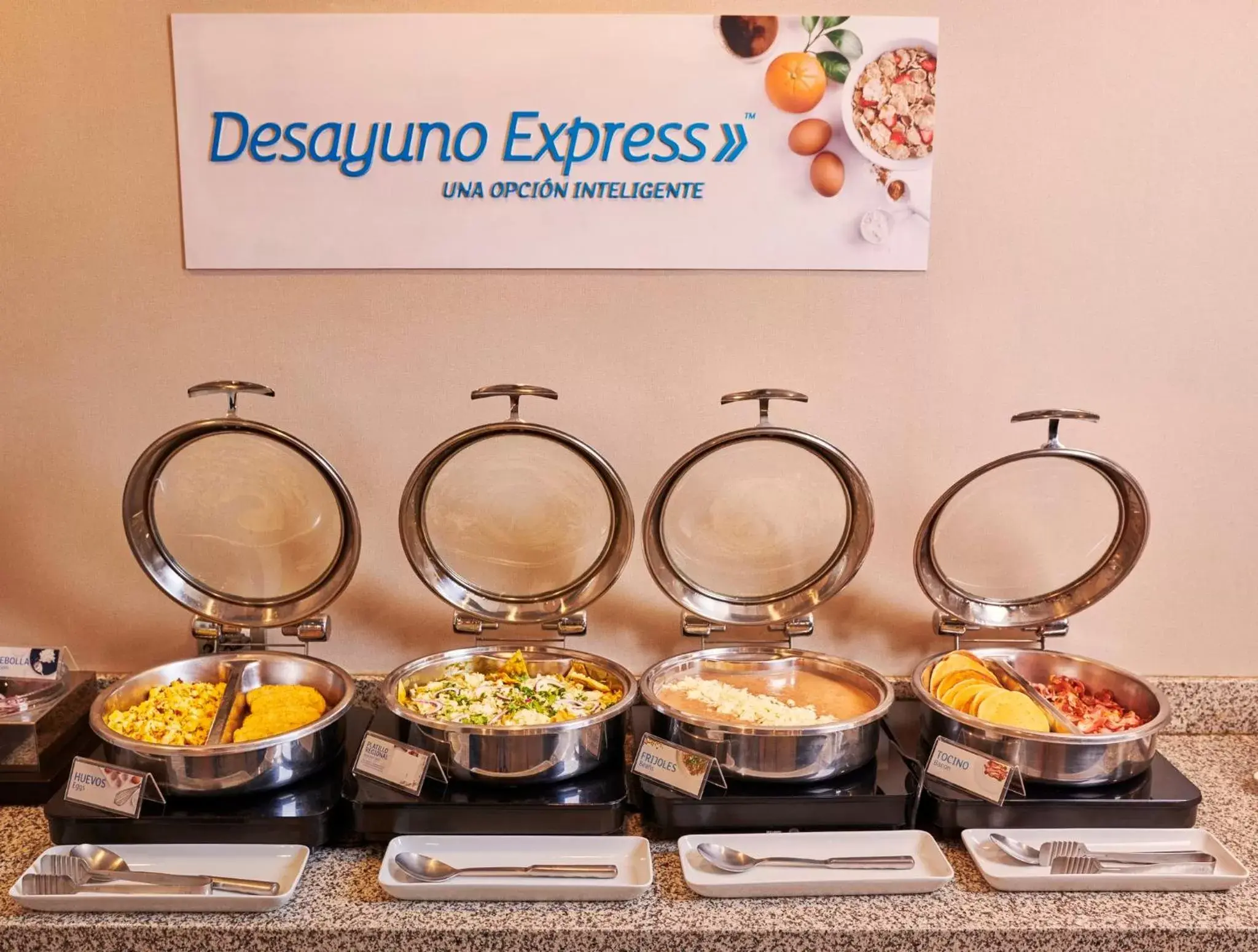Restaurant/places to eat in Holiday Inn Express & Suites Chihuahua Juventud, an IHG Hotel