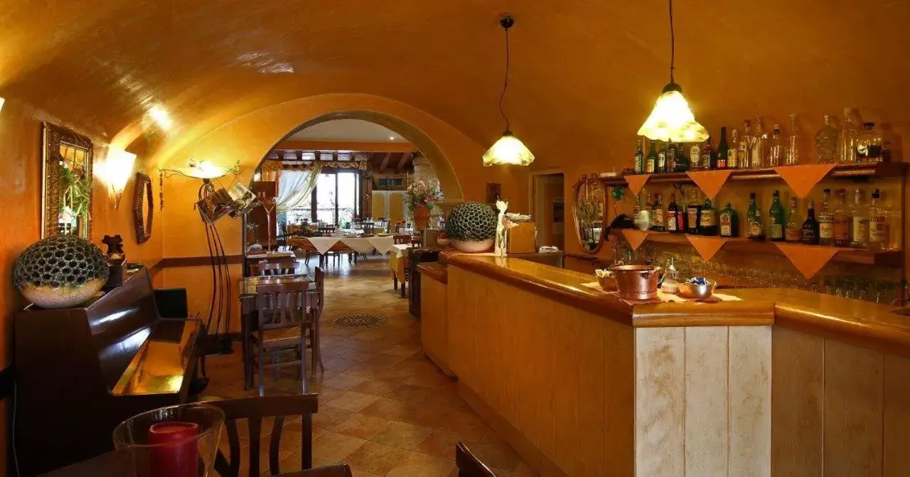 Restaurant/Places to Eat in AL BORGO ANTICO Ristorante con camere