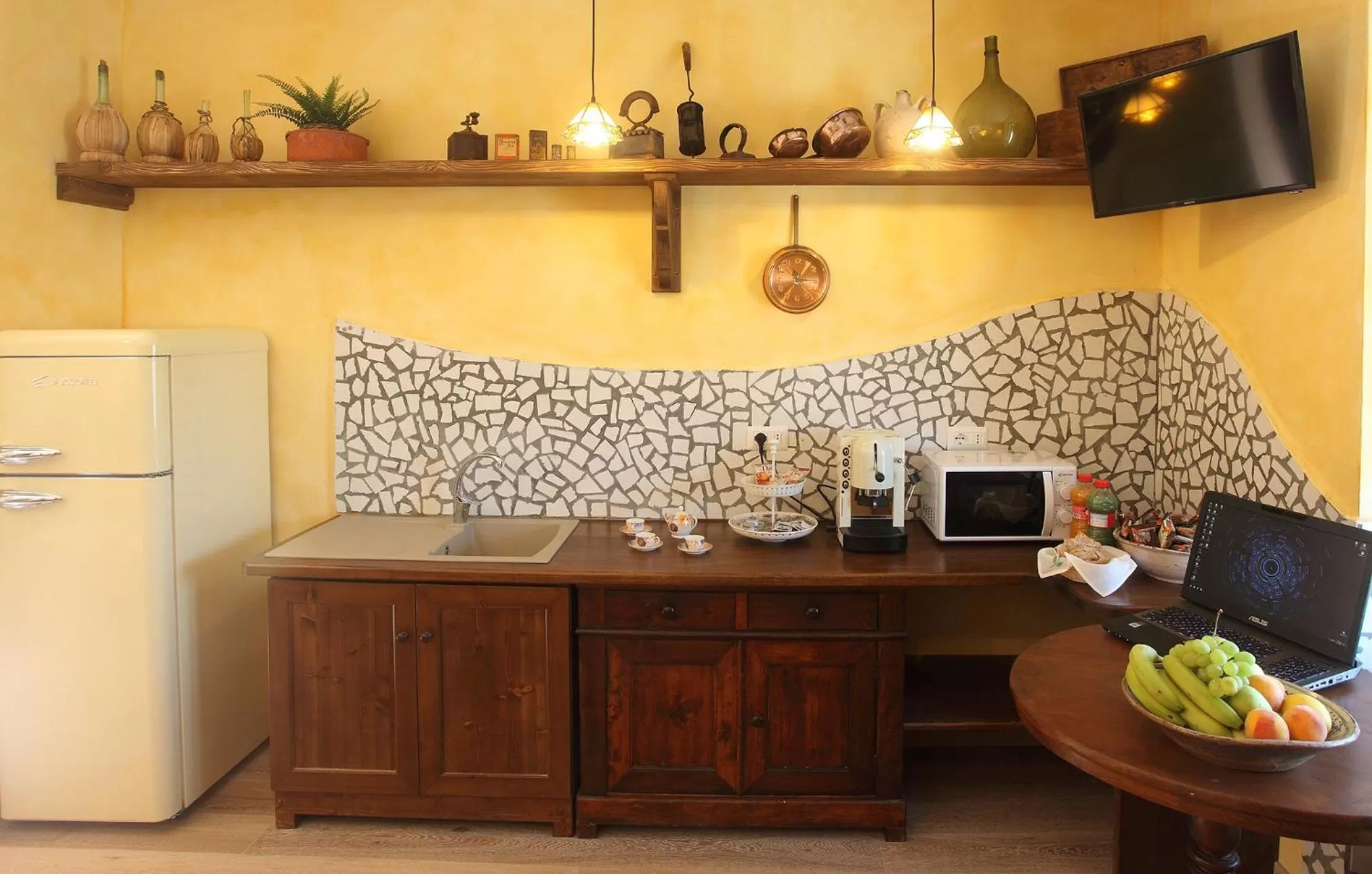 Breakfast, Kitchen/Kitchenette in B&b La Fontana Borbone