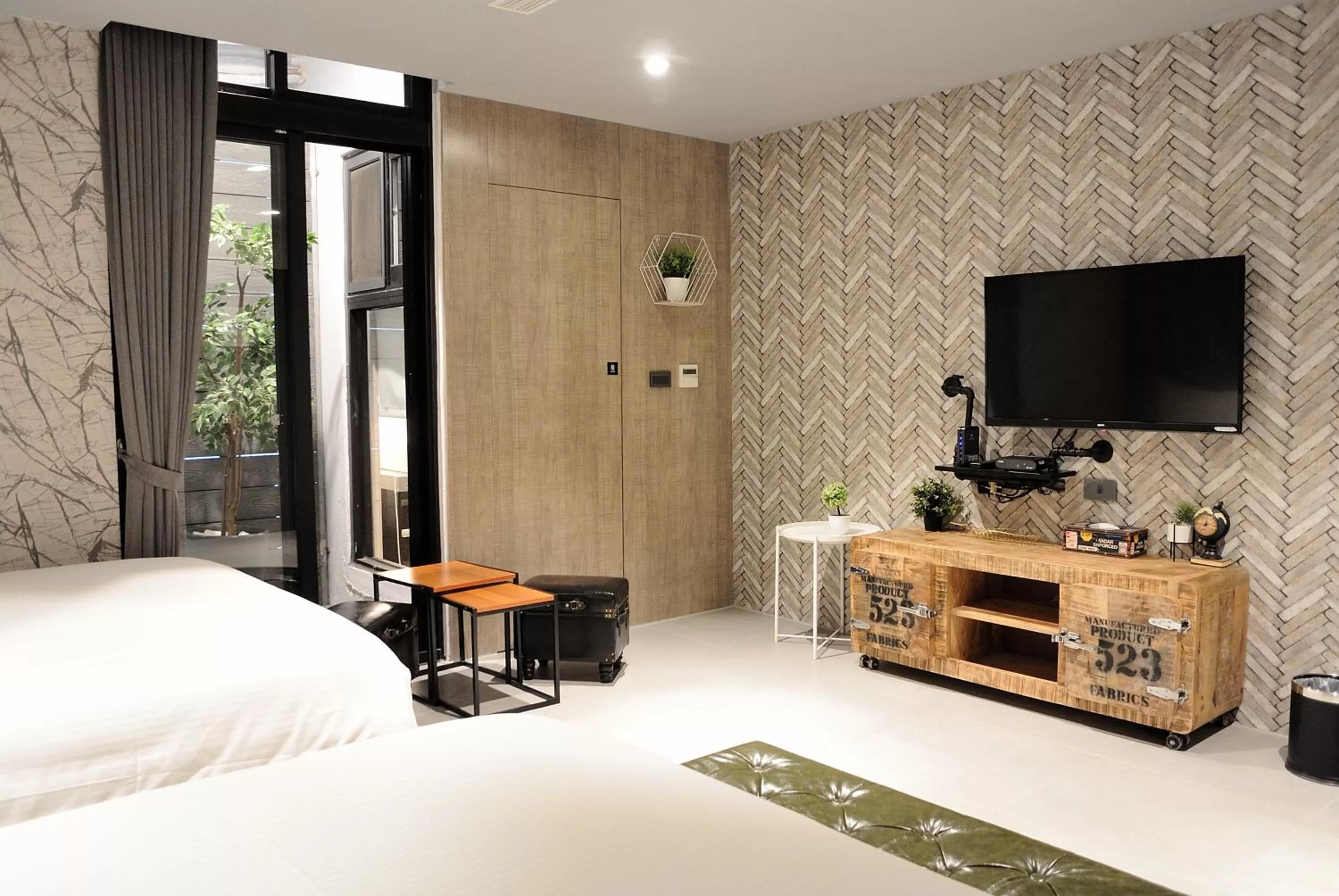 Coffee/tea facilities, Bed in K HOTEL