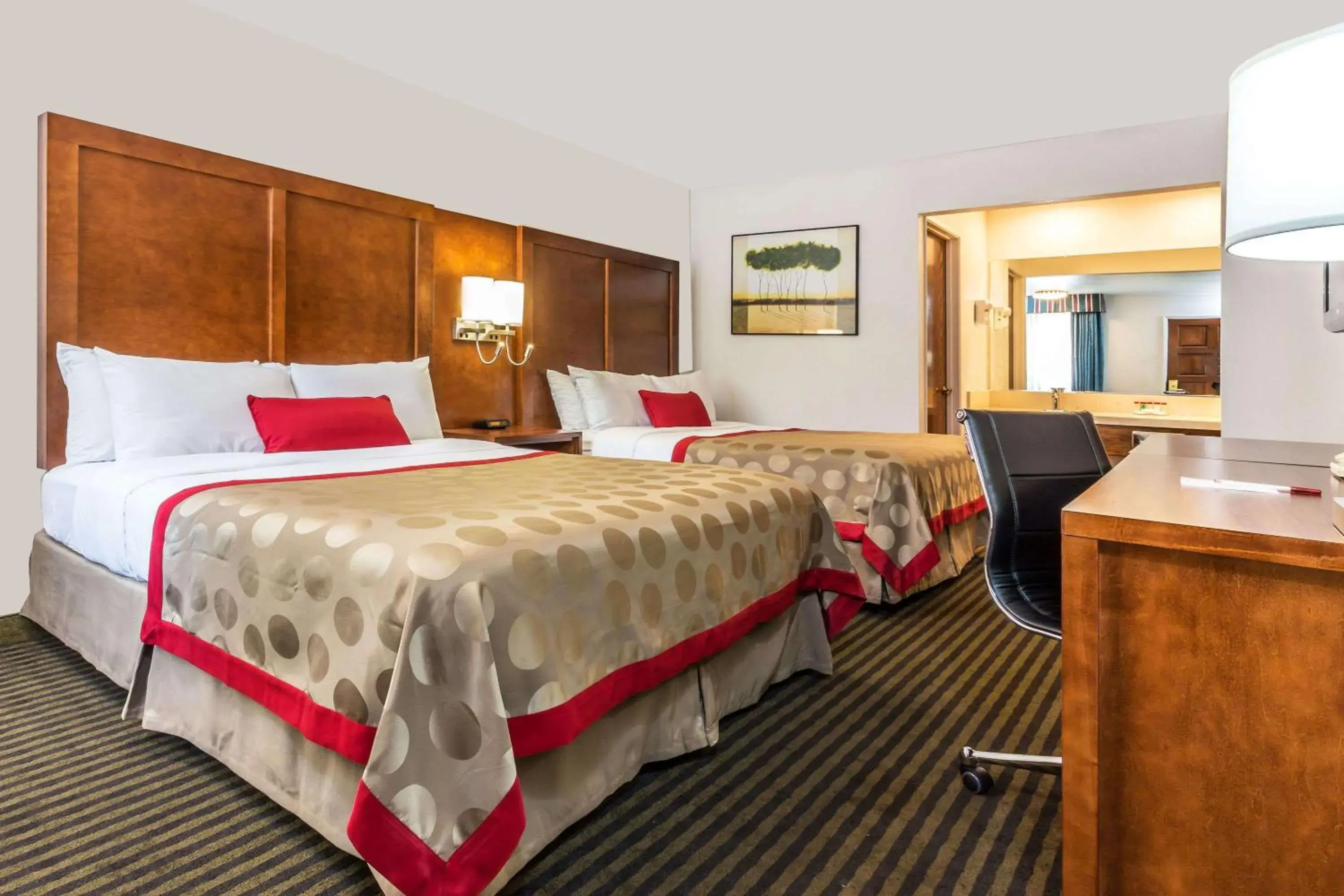 Photo of the whole room, Bed in Ramada by Wyndham Mountain View