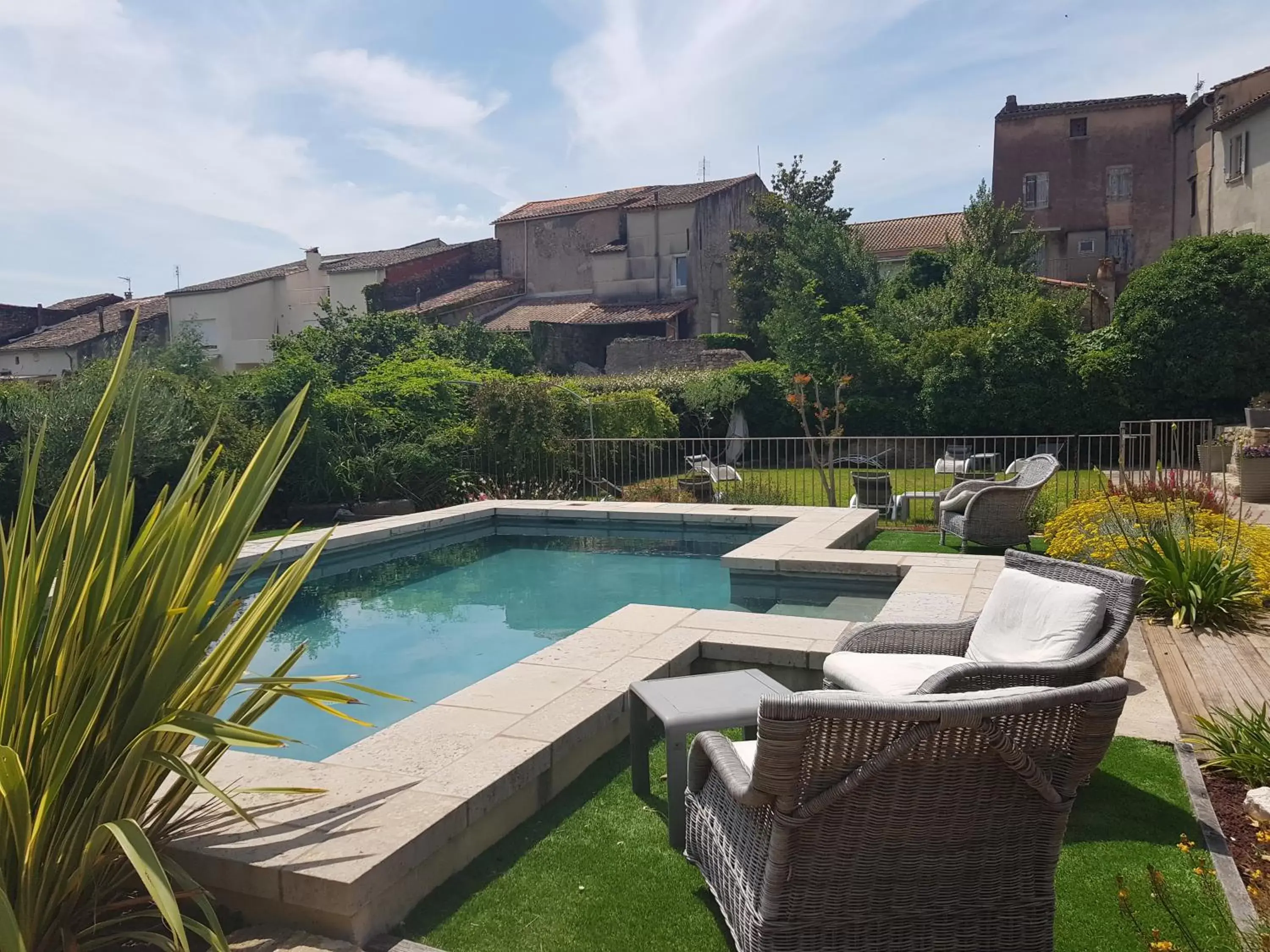 Pool view, Swimming Pool in Le Couvent D'Herepian