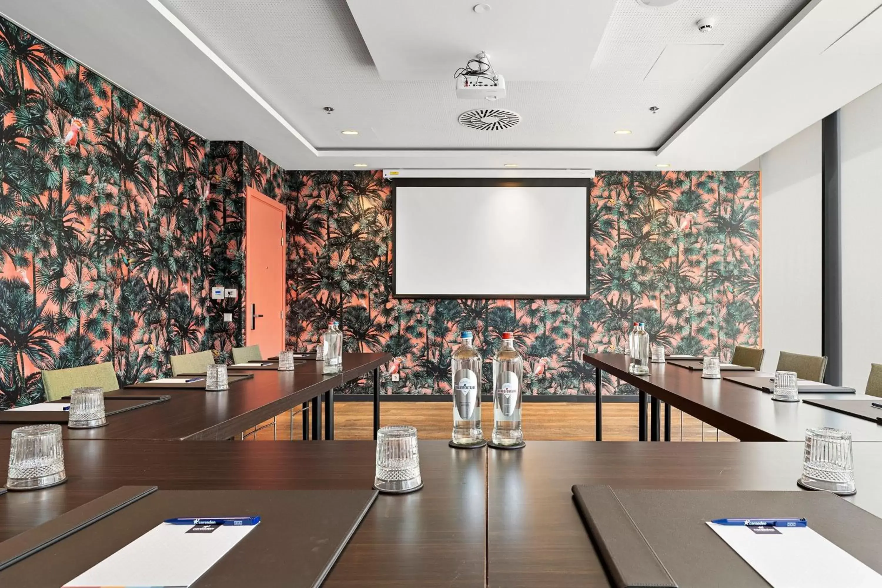 Meeting/conference room, Business Area/Conference Room in Corendon Amsterdam New-West, a Tribute Portfolio Hotel