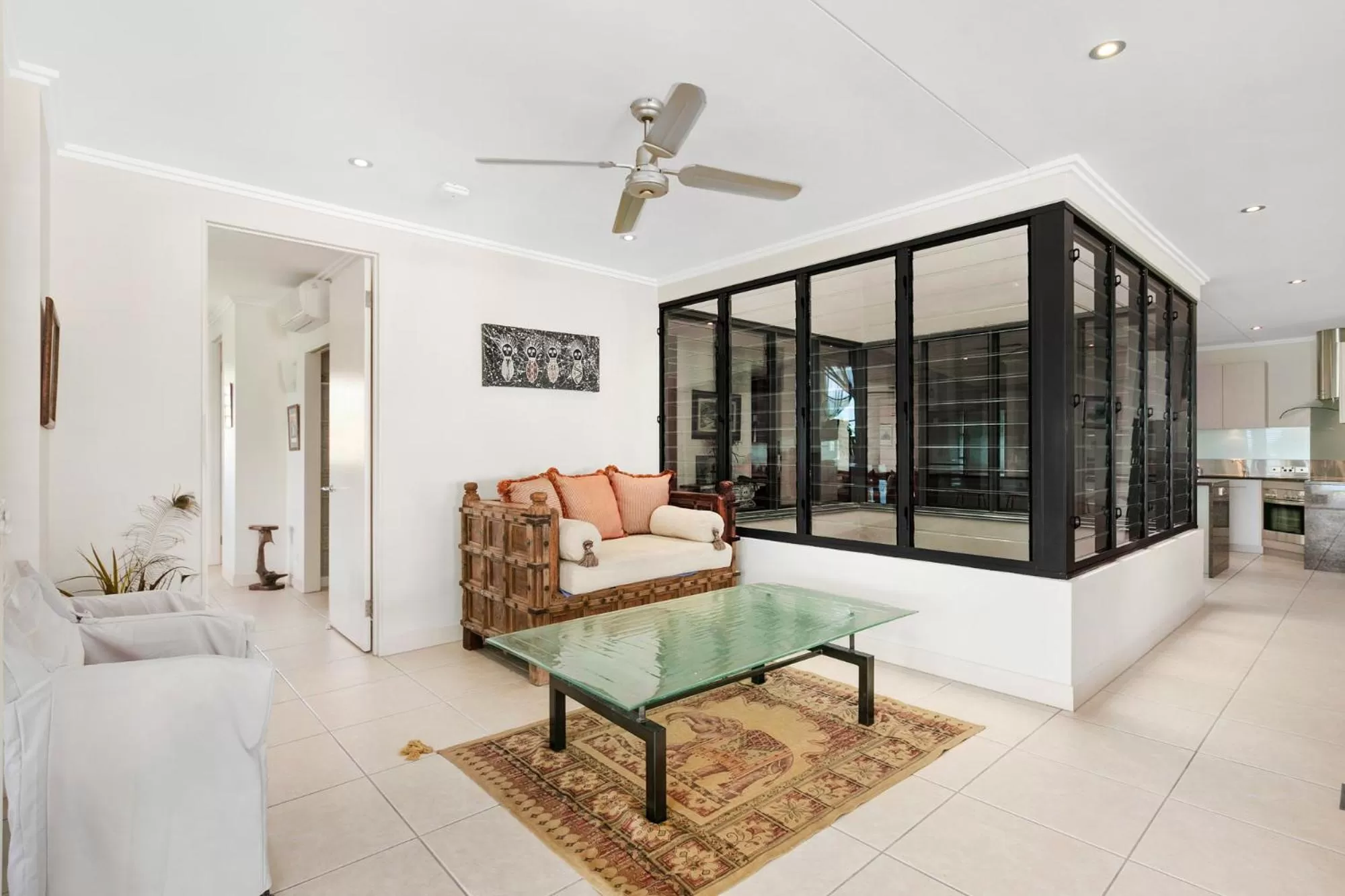 Living room, Bed in Sea Point on Trinity Beach