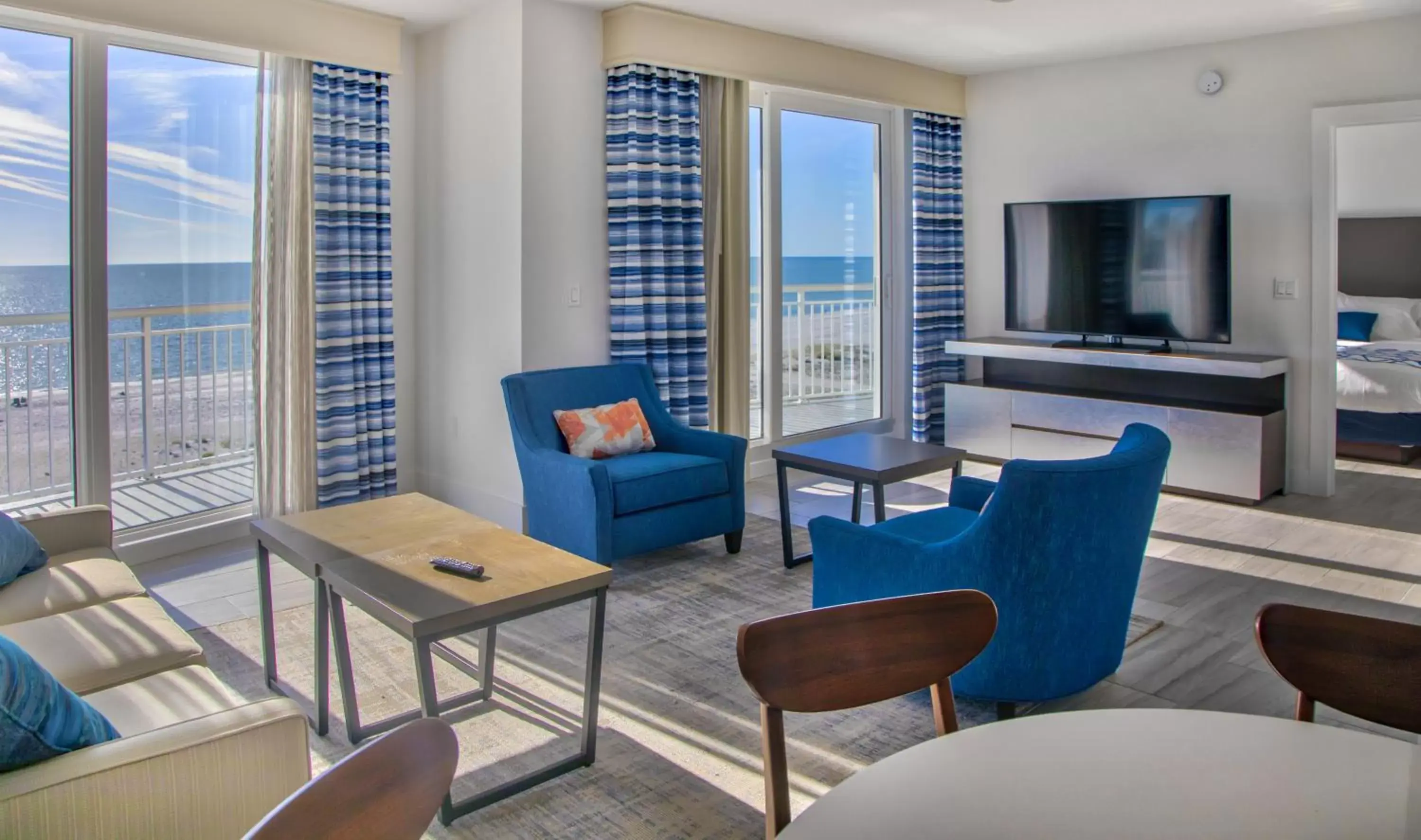 Balcony/Terrace, Seating Area in Provident Oceana Beachfront Suites