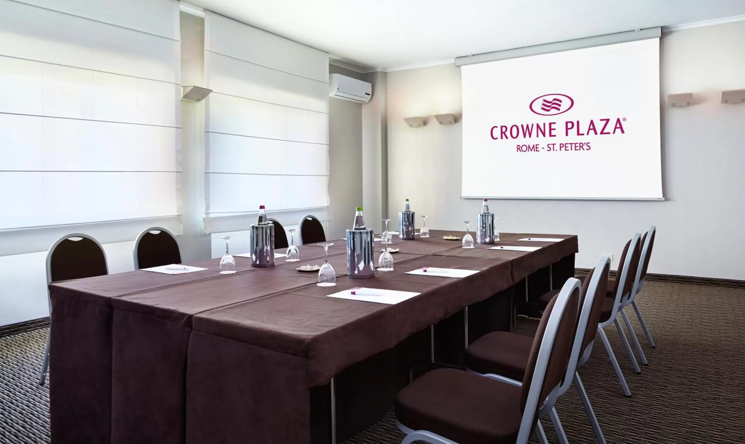 Meeting/conference room in Crowne Plaza Rome St. Peter's, an IHG Hotel