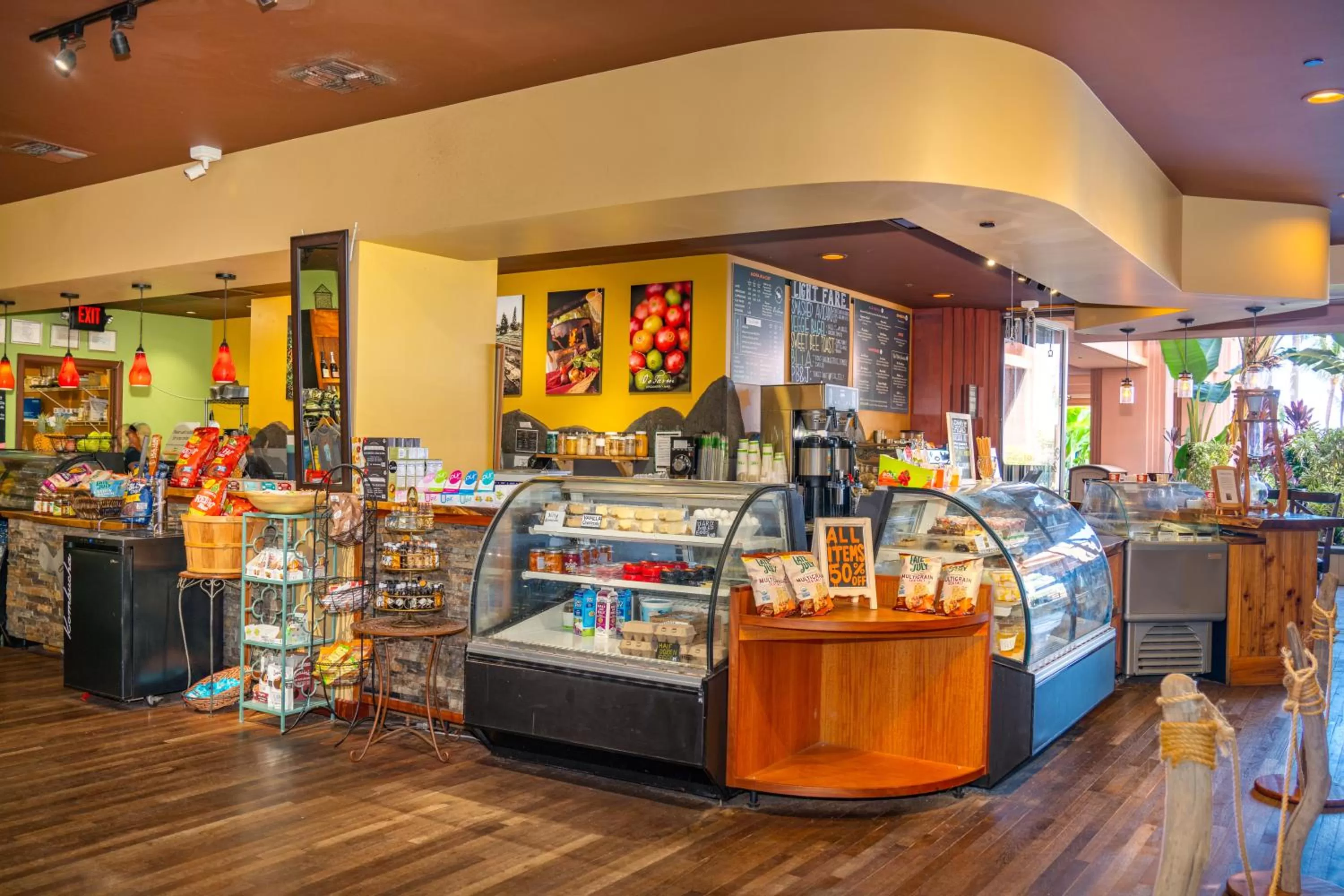 Restaurant/places to eat in OUTRIGGER Honua Kai Resort and Spa