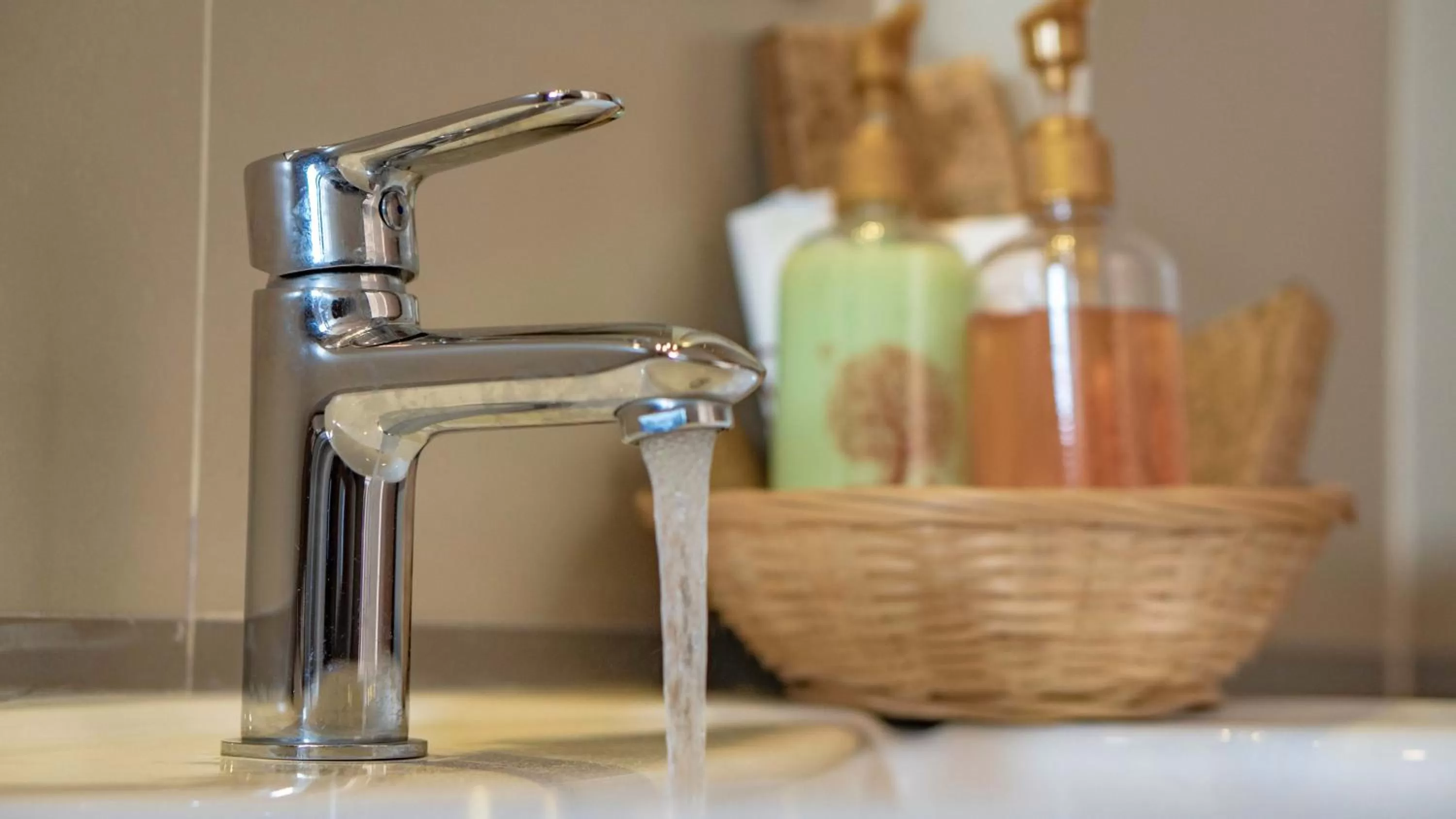 Bathroom in Hive 68 Hotel and Resorts - Negombo