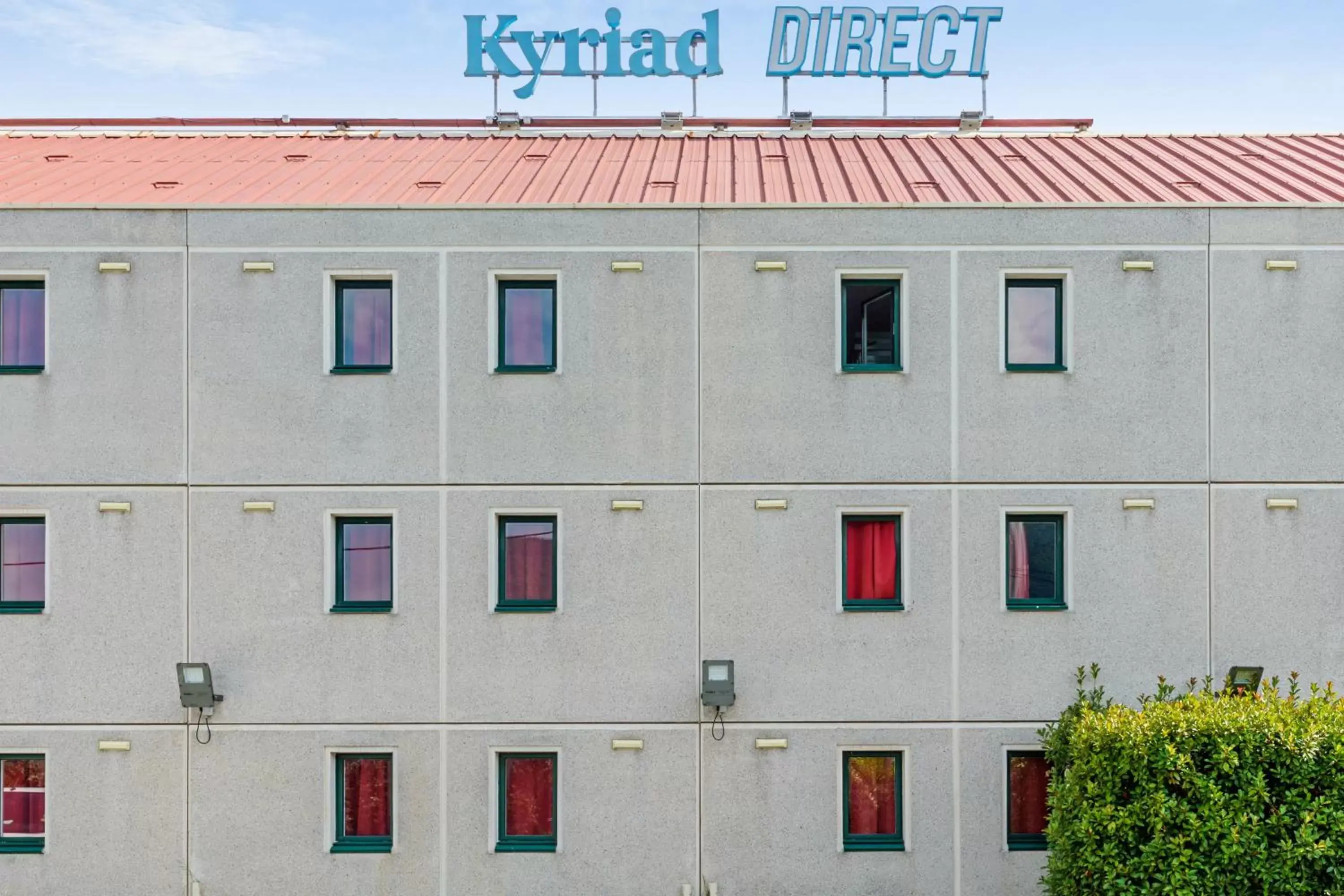 Property Building in Kyriad Direct Annemasse - Genève
