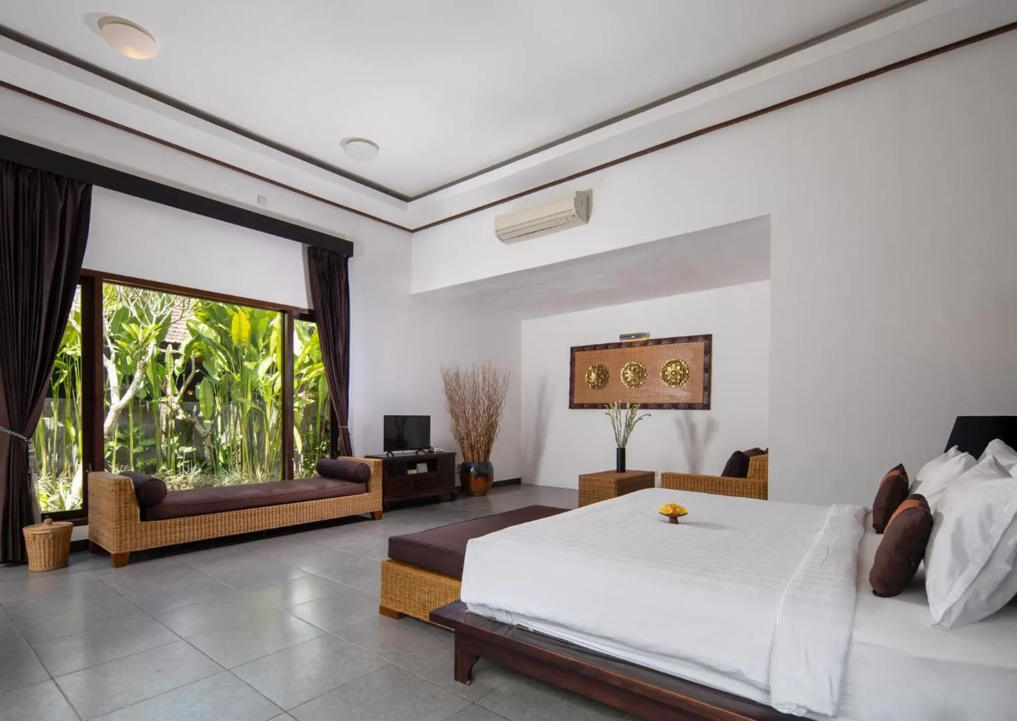 Bed in Ubud Raya Villa