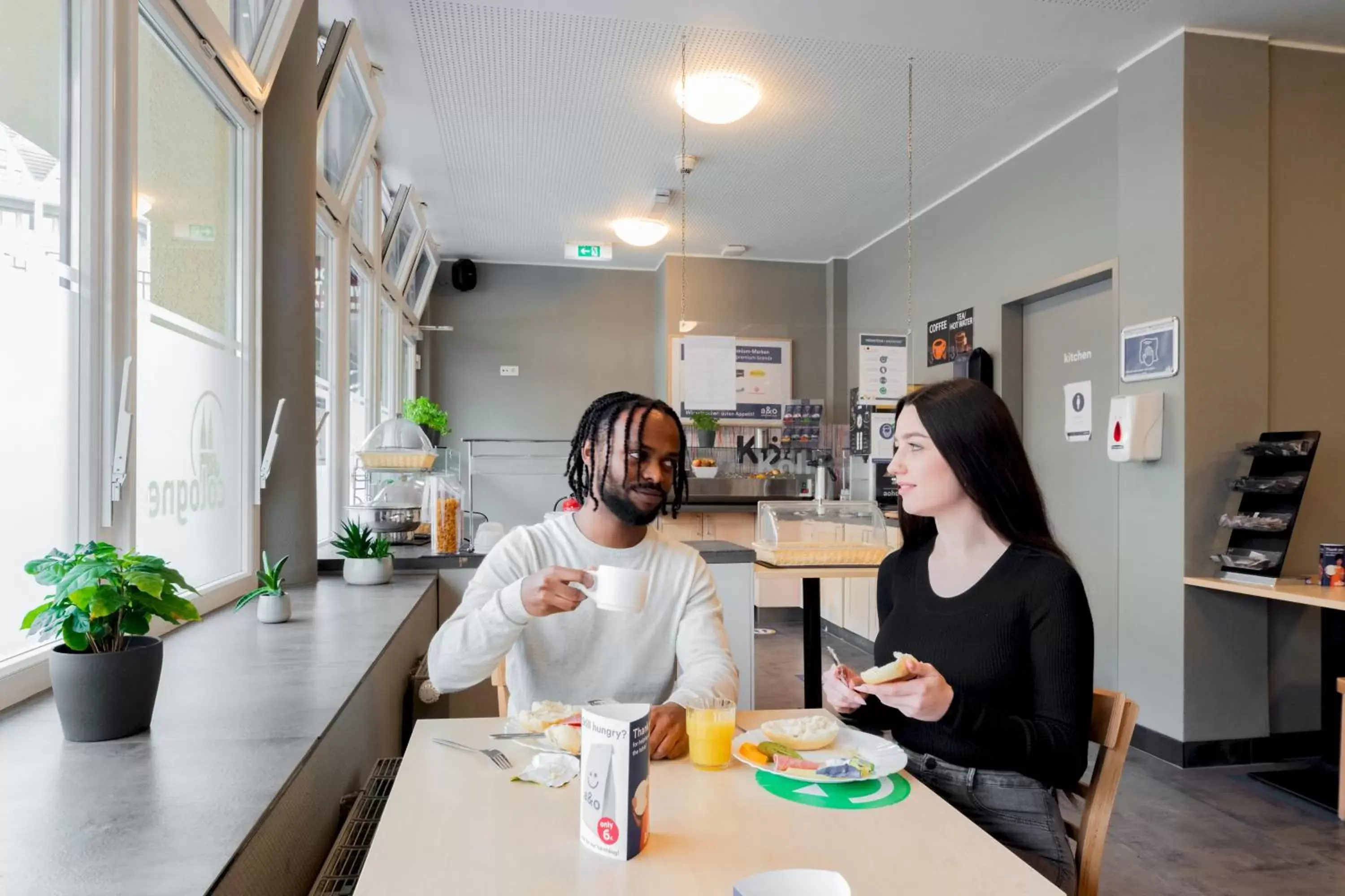 Restaurant/places to eat in a&o Köln Dom Restaurant/places to eat in a&o Köln Dom