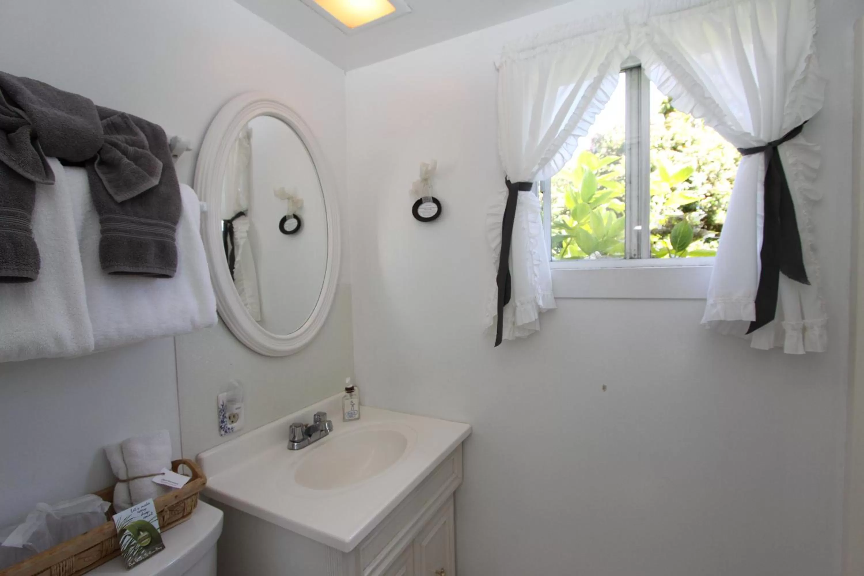 Bathroom in Seagull Inn Bed & Breakfast