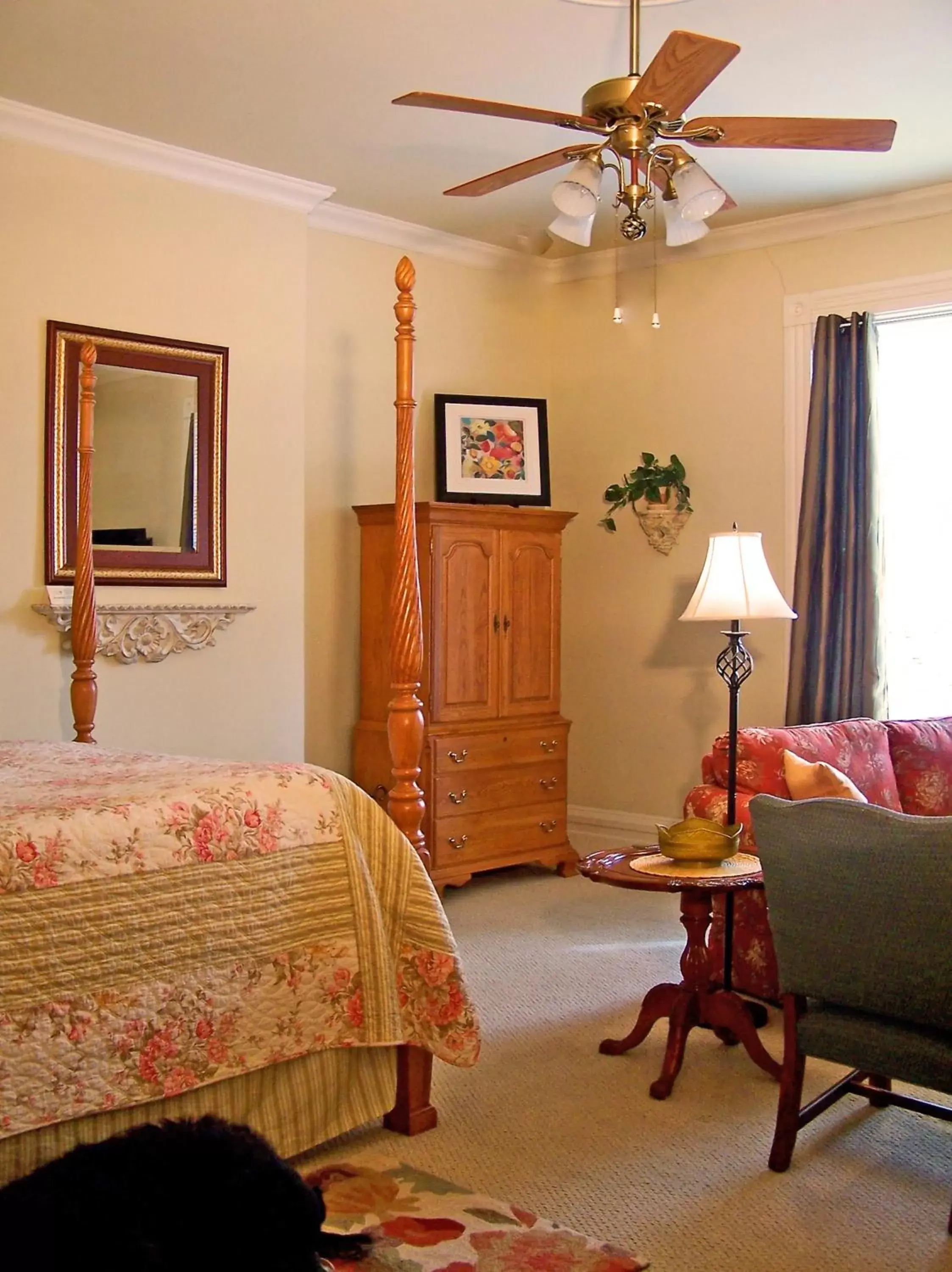 Bedroom, Bed in Lyndon House Bed & Breakfast