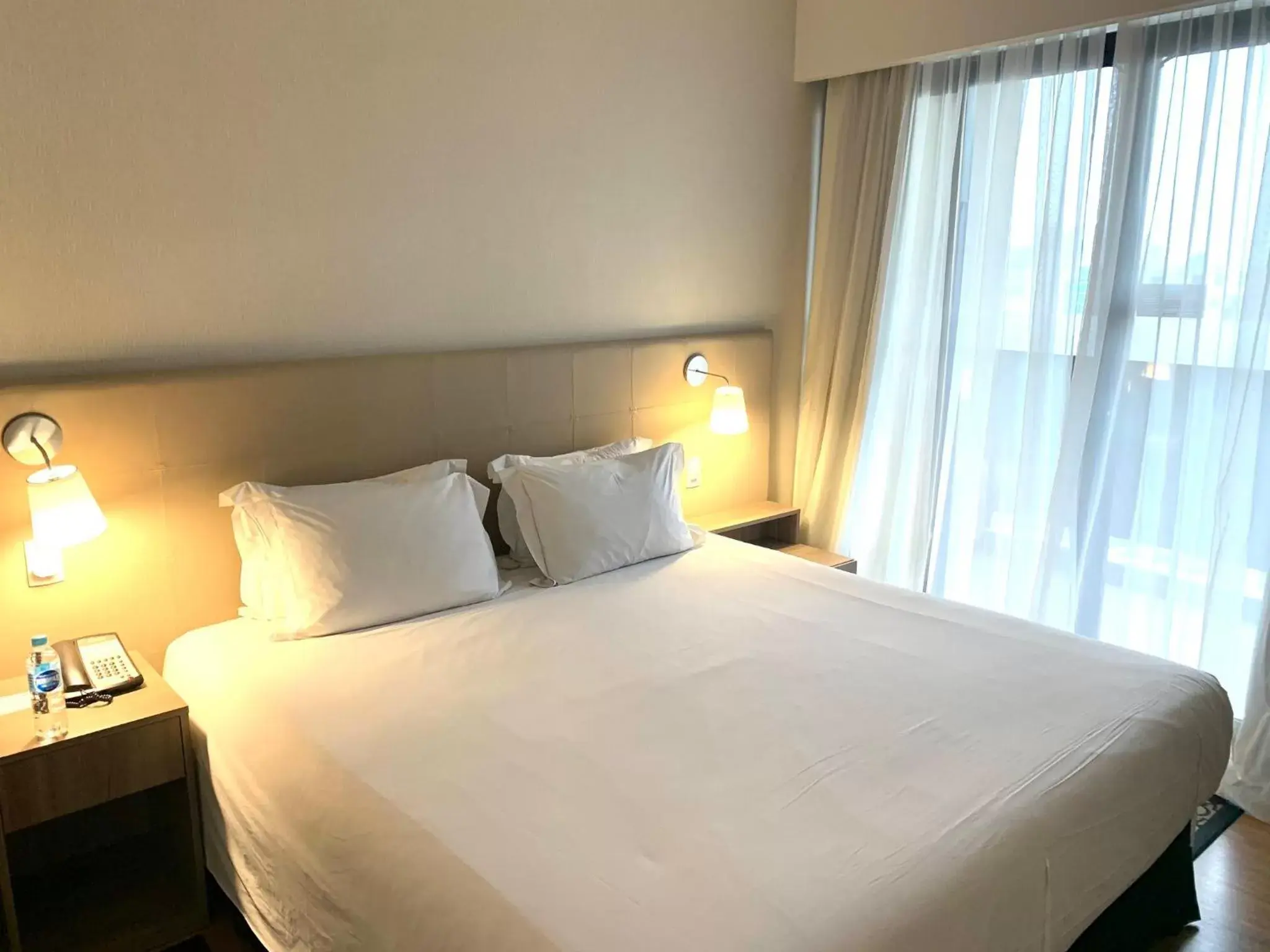 Photo of the whole room, Bed in Staybridge Suites São Paulo, an IHG Hotel