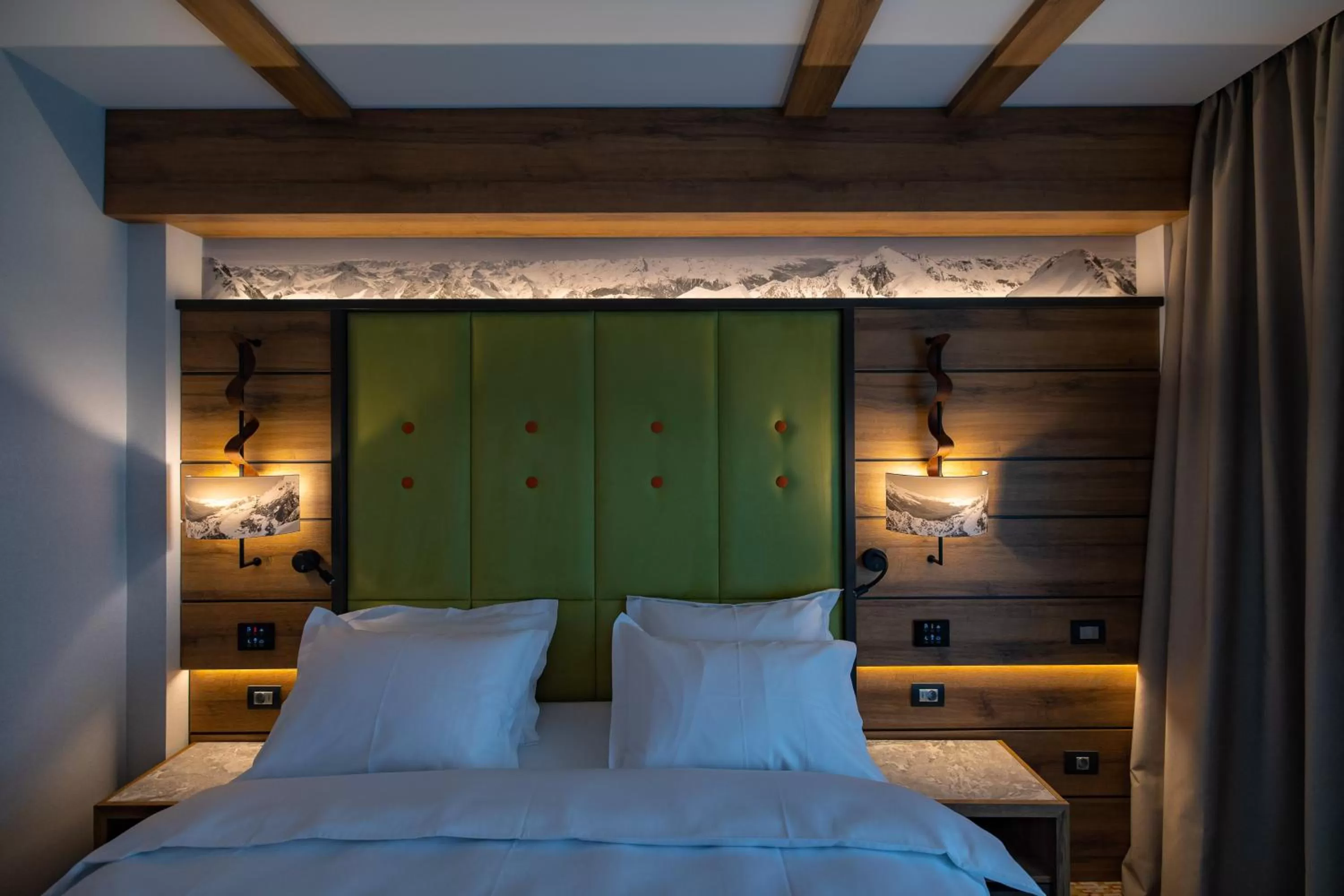 Bed in Hotel Belmont