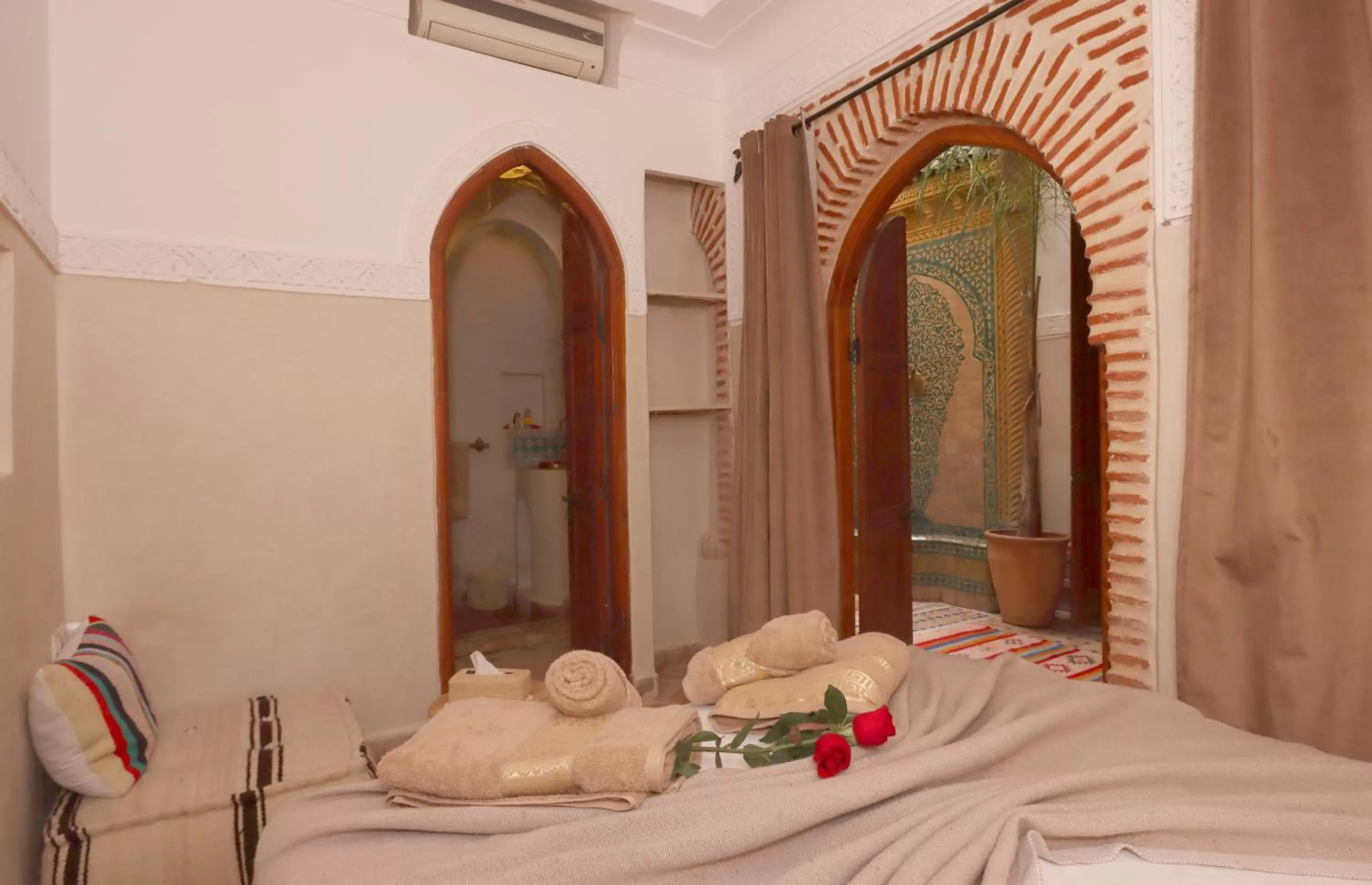 Bed in Riad Venezia
