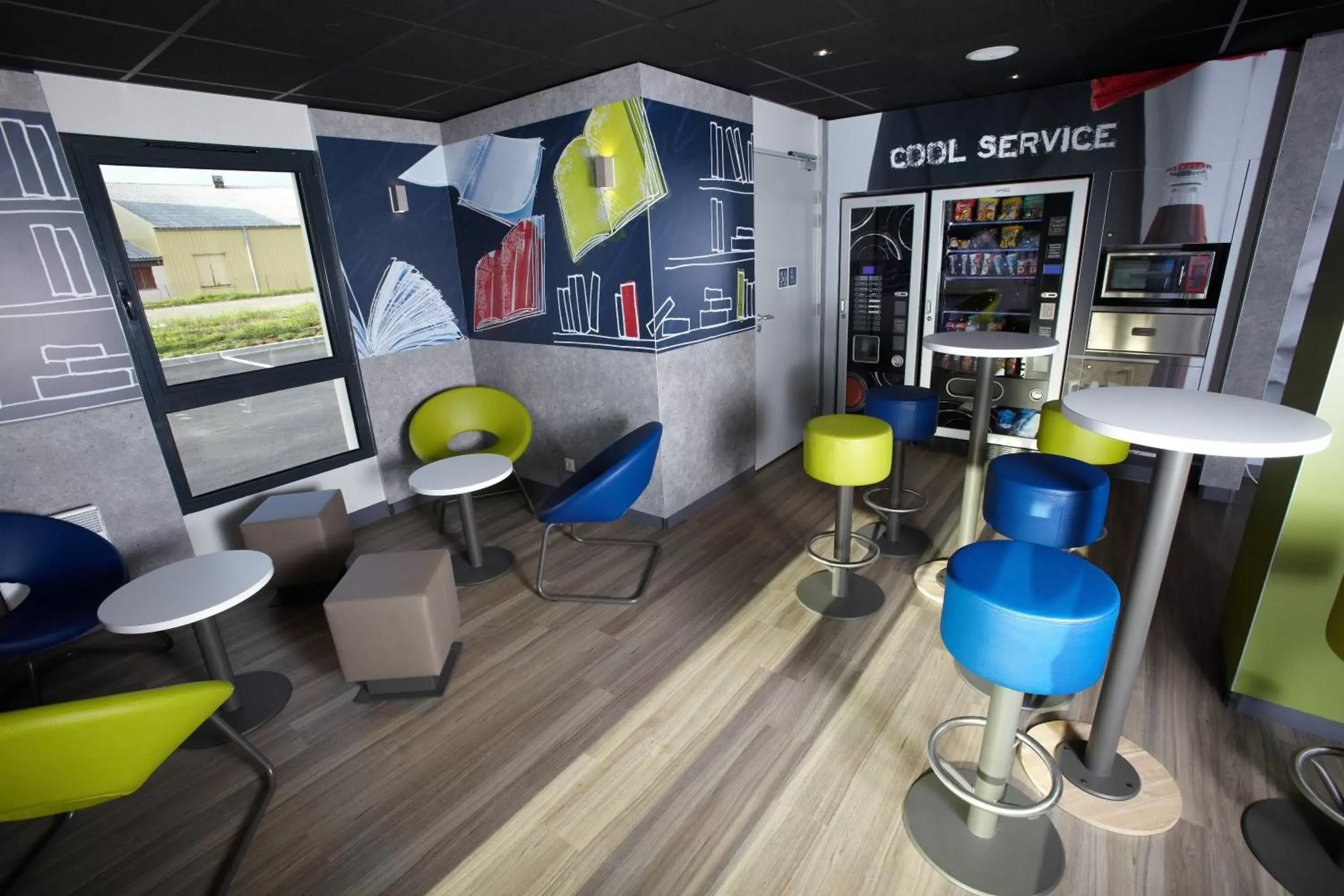 Lobby or reception in ibis budget Pontarlier