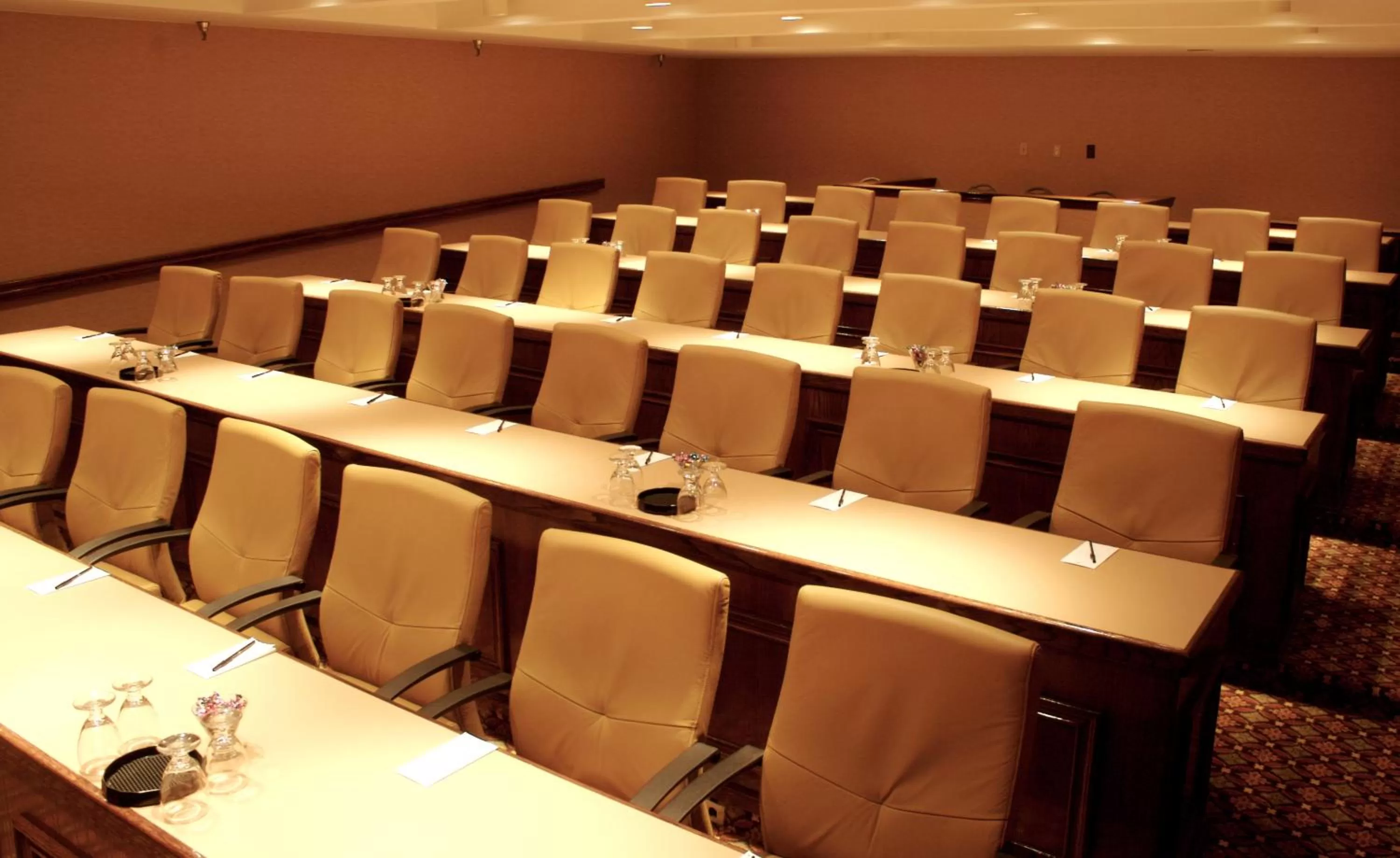 Meeting/conference room in Ontario Airport Hotel & Conference Center