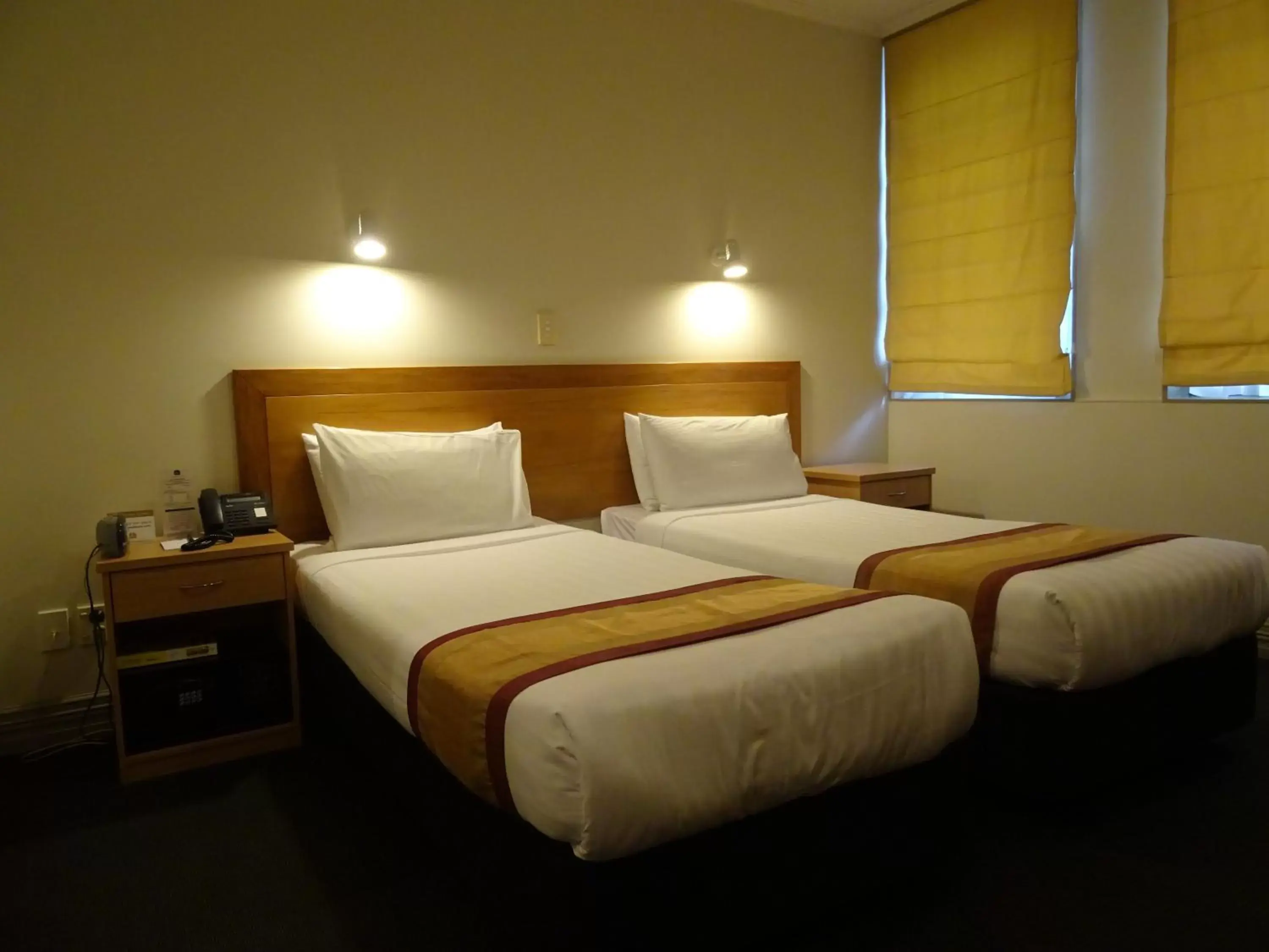 Photo of the whole room, Bed in President Hotel Auckland