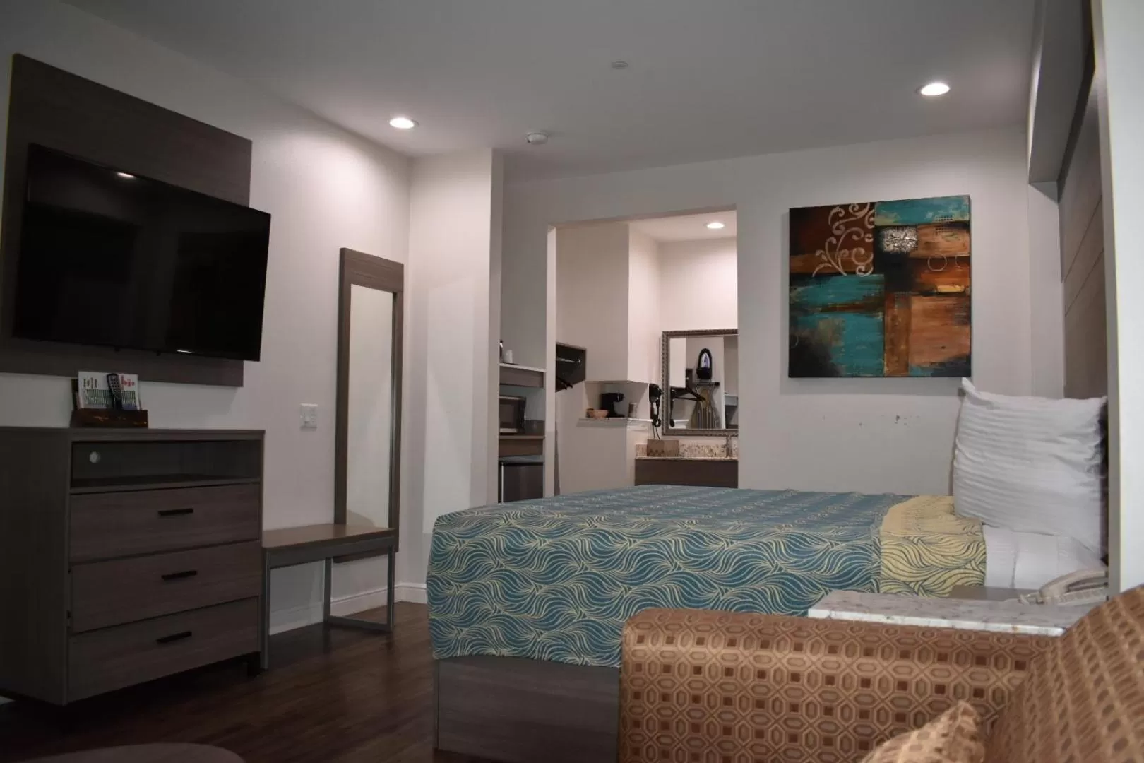 Photo of the whole room in Grand Villa - Humble